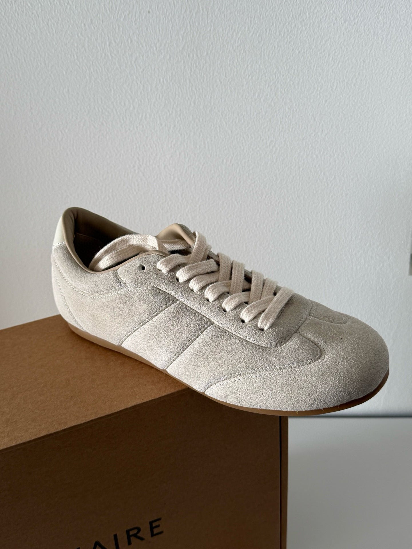 Women's German Training Flat Retro Lace Up Soft Bottom Bread Casual Shoes