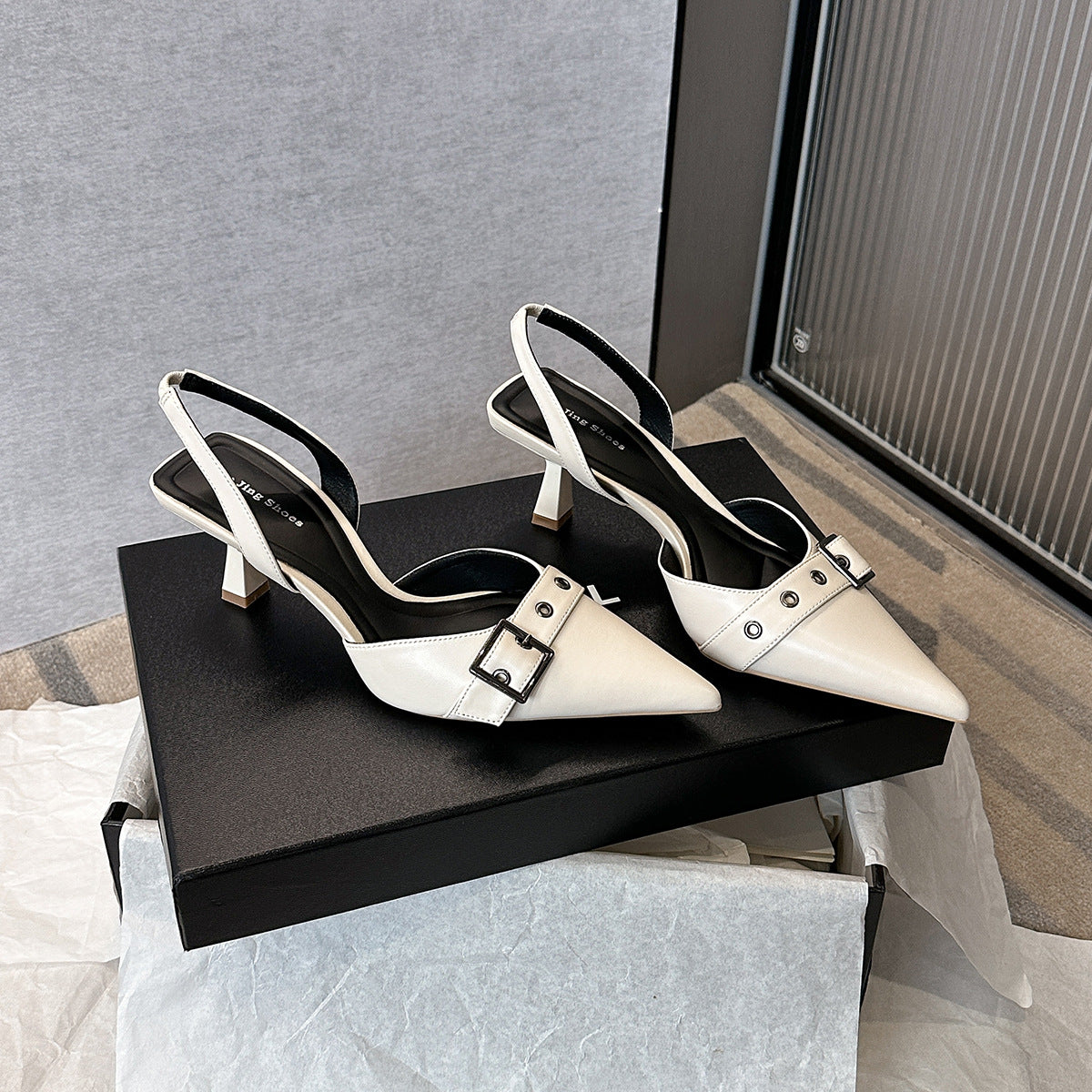 Women's Buckle Toe Box Outer Wear Stilettos Pointed Women's Fashion Shoes