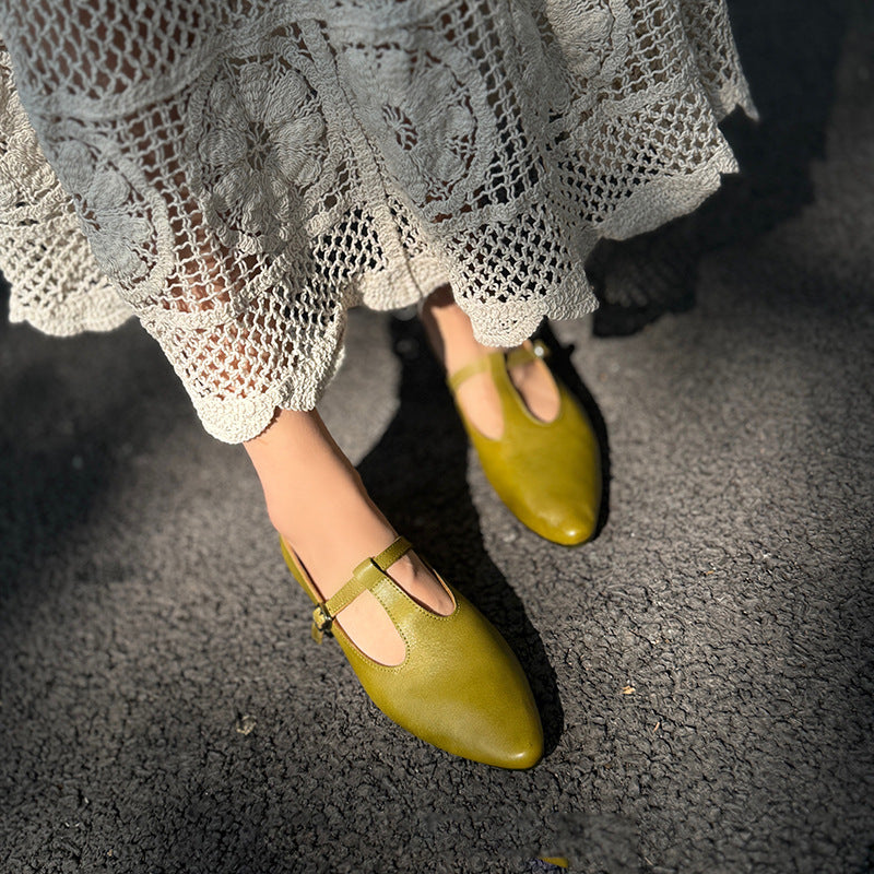 Women's Pointed Flat Buckle Mori Style Retro Solid Color Women's Casual Shoes