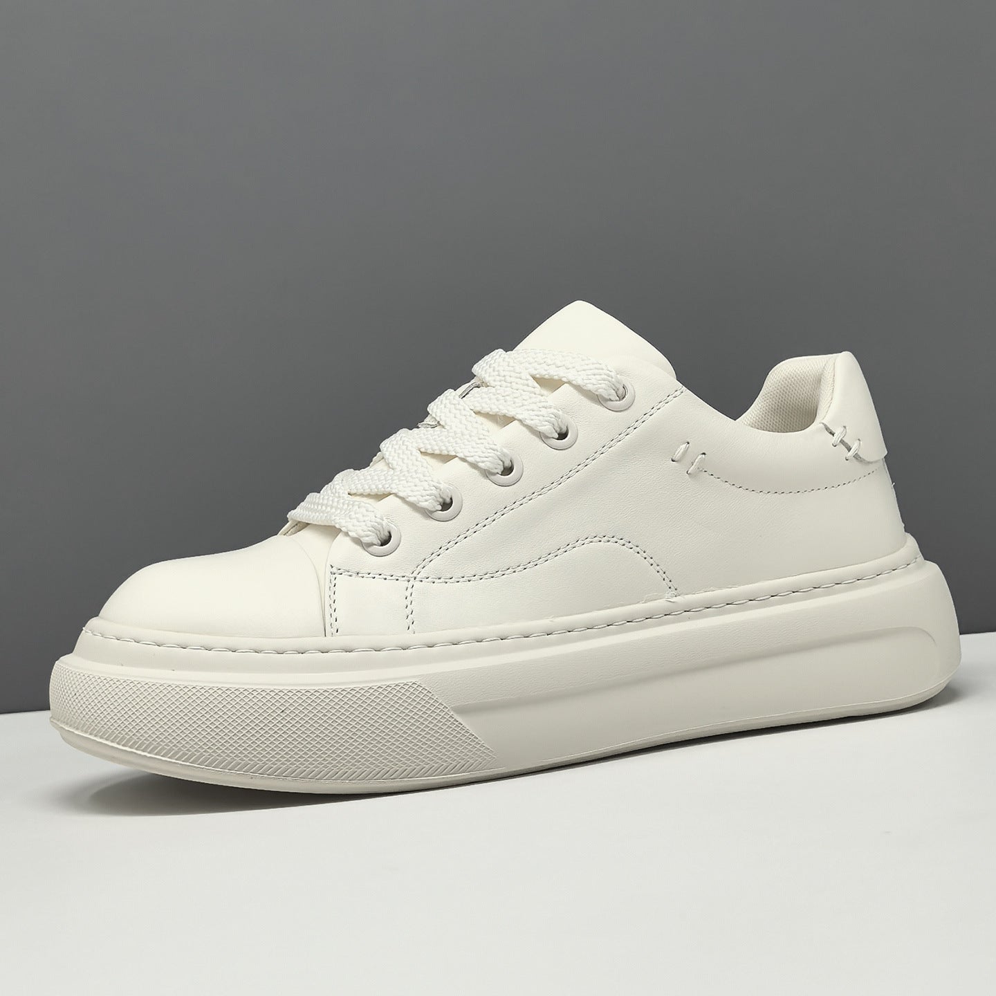 Men's Thick Bottom Fashionable Top Layer Cowhide Casual Shoes