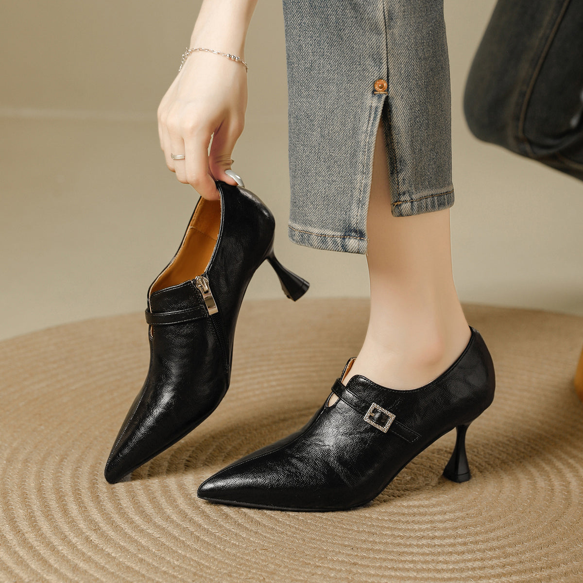 Women's Skirt Side Zipper Belt Buckle Stiletto Women's Fashion Shoes