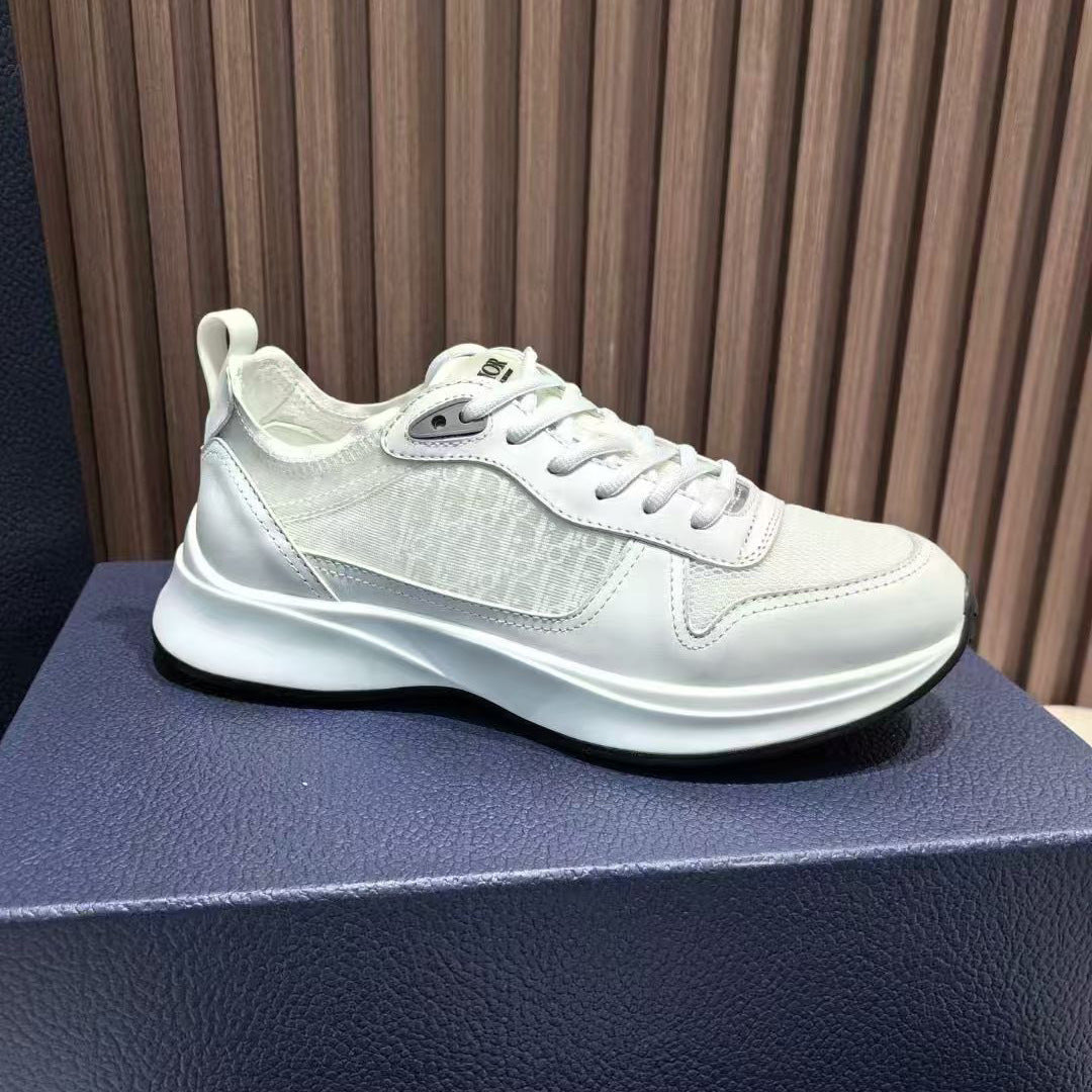Men's Mesh Breathable Fashion Lace Up Round Toe Comfortable Men's Sports Shoes