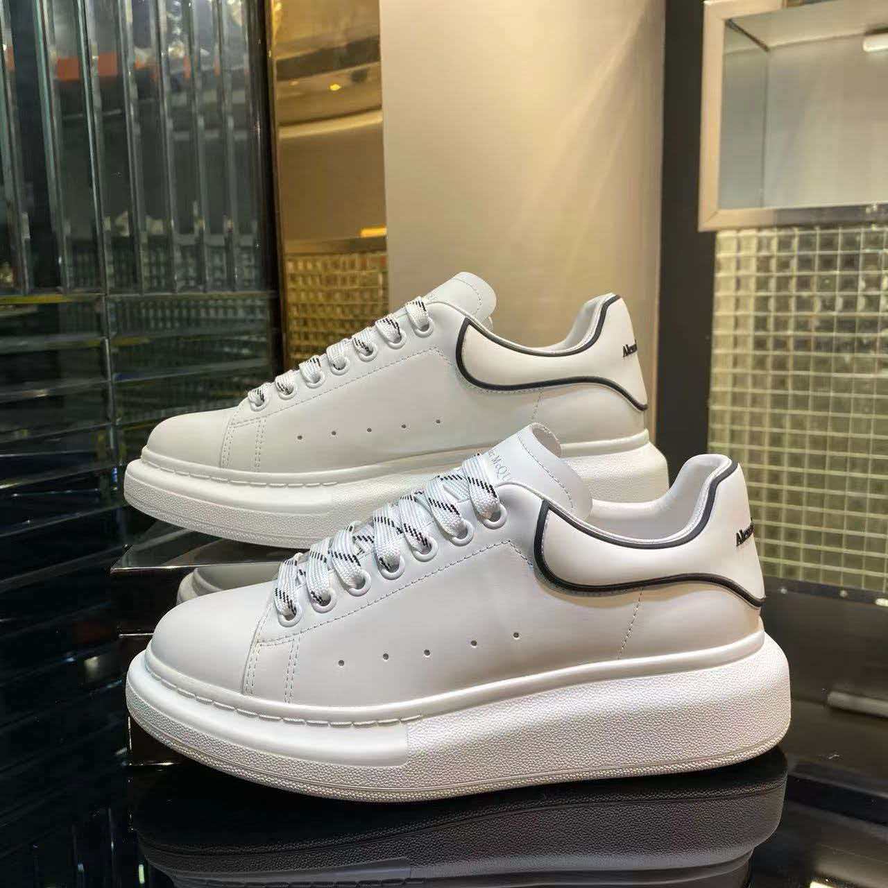 Women's White Genuine Platform Height Increasing Insole Sports Casual Shoes
