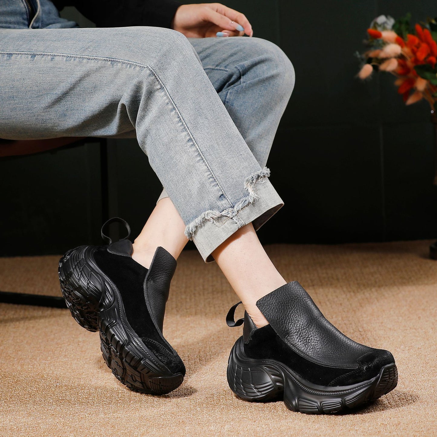 Women's Feet Thick Bottom Lightweight Slip-on Retro Women's Casual Shoes