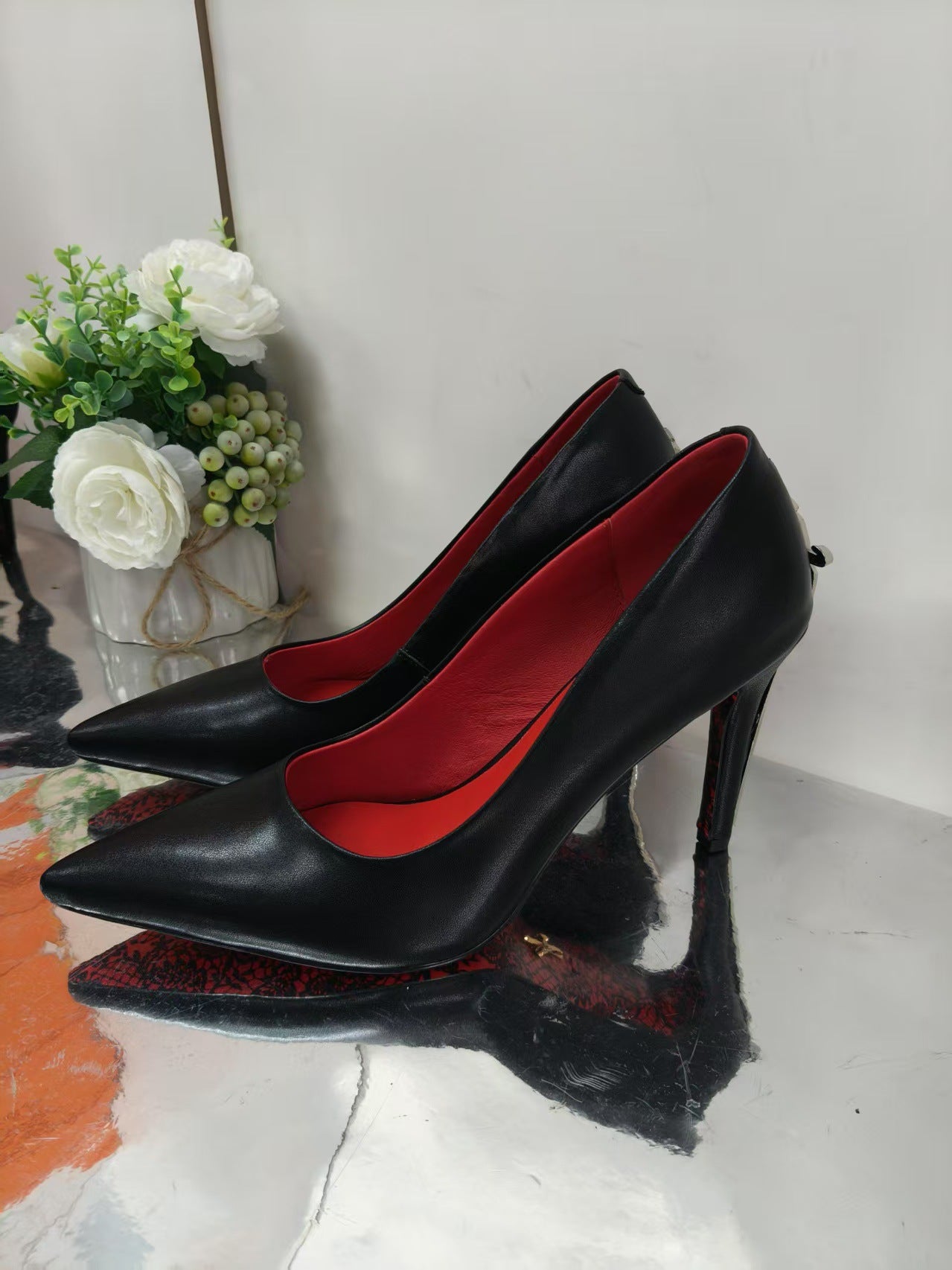 Women's Genuine Sword Truncheon Black Blade Red Heels