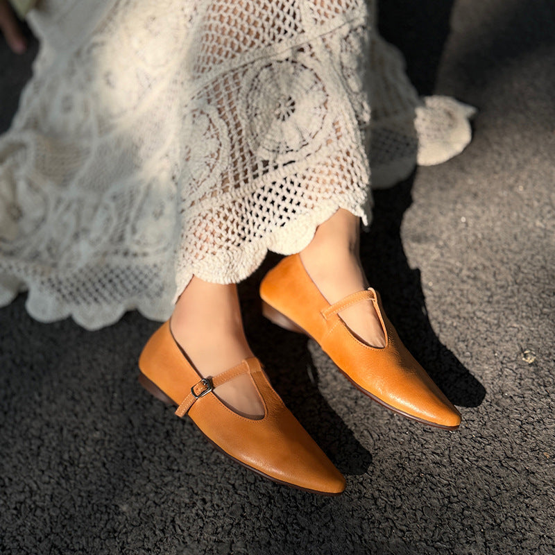 Women's Pointed Flat Buckle Mori Style Retro Solid Color Women's Casual Shoes