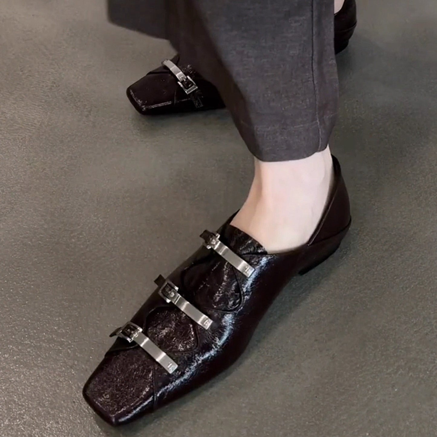 Women's Retro Metal Buckle Temperament Square Toe Flat Bottom Mary Jane Women's Fashion Shoes