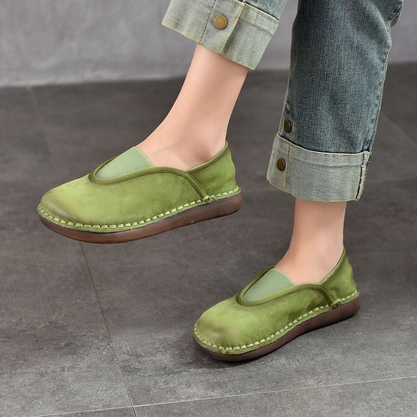 Women's First Layer Cowhide Flat Retro Round Head Pumps Comfortable Soft Women's Casual Shoes
