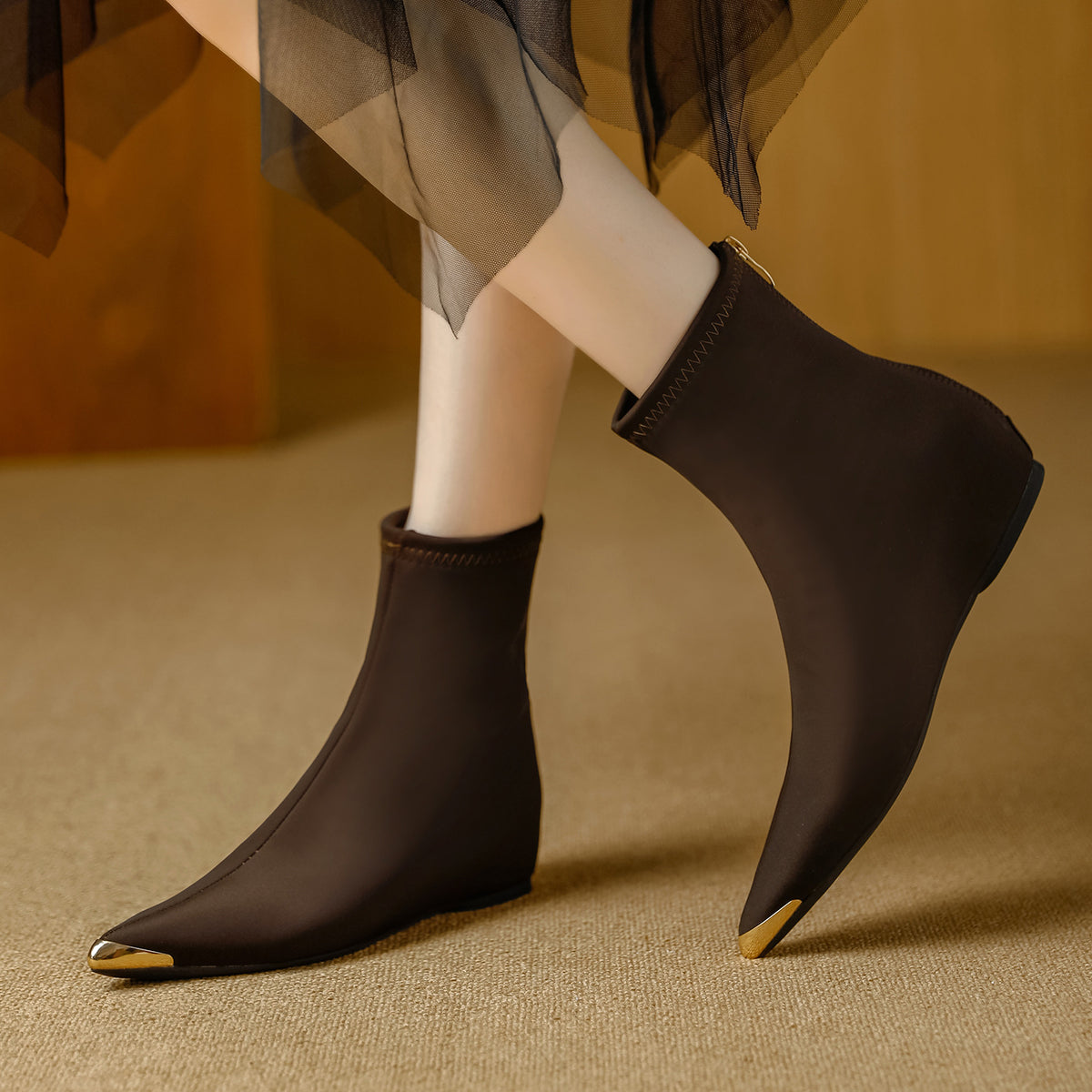 Height Increasing Female Metal Pointed Toe Stretch Thin Women's Leather Boots
