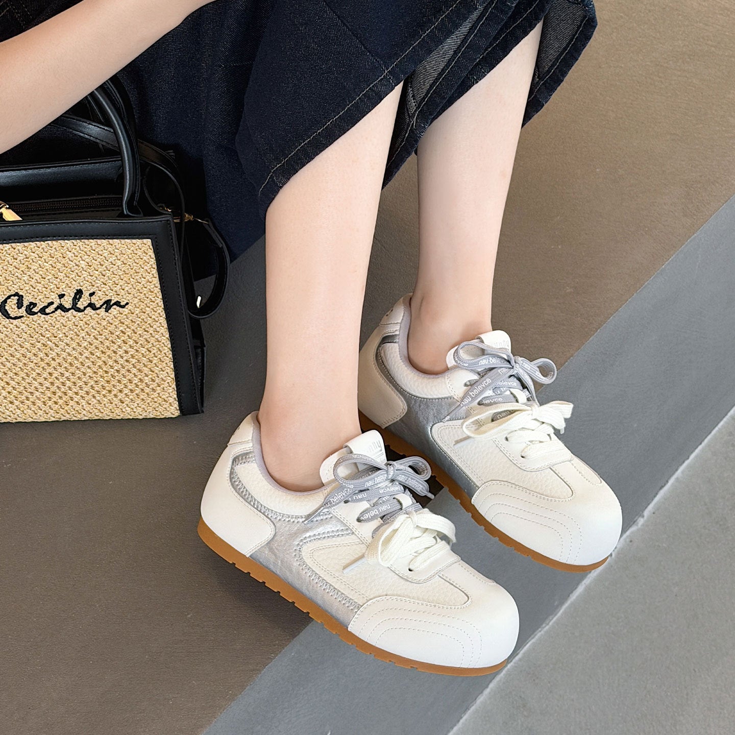 Women's Soft Sole Genuine Clown Cute Spring Double Ribbon Women's Sports Shoes