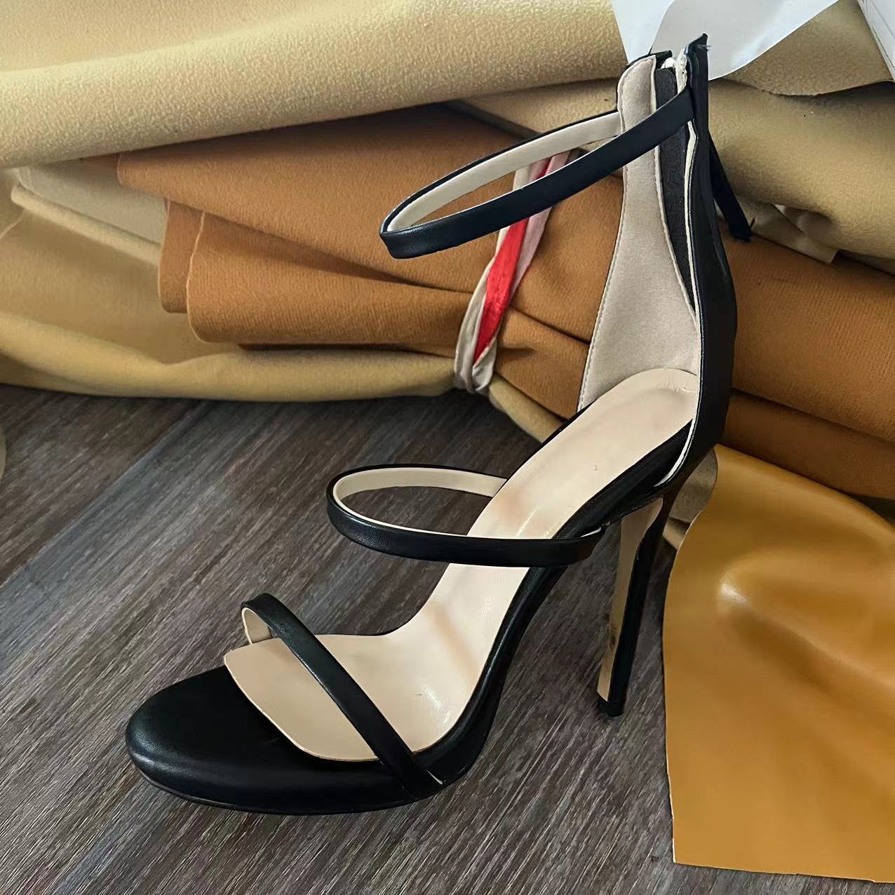 Glamorous Stylish Popular Fashion For Catwalk Sandals