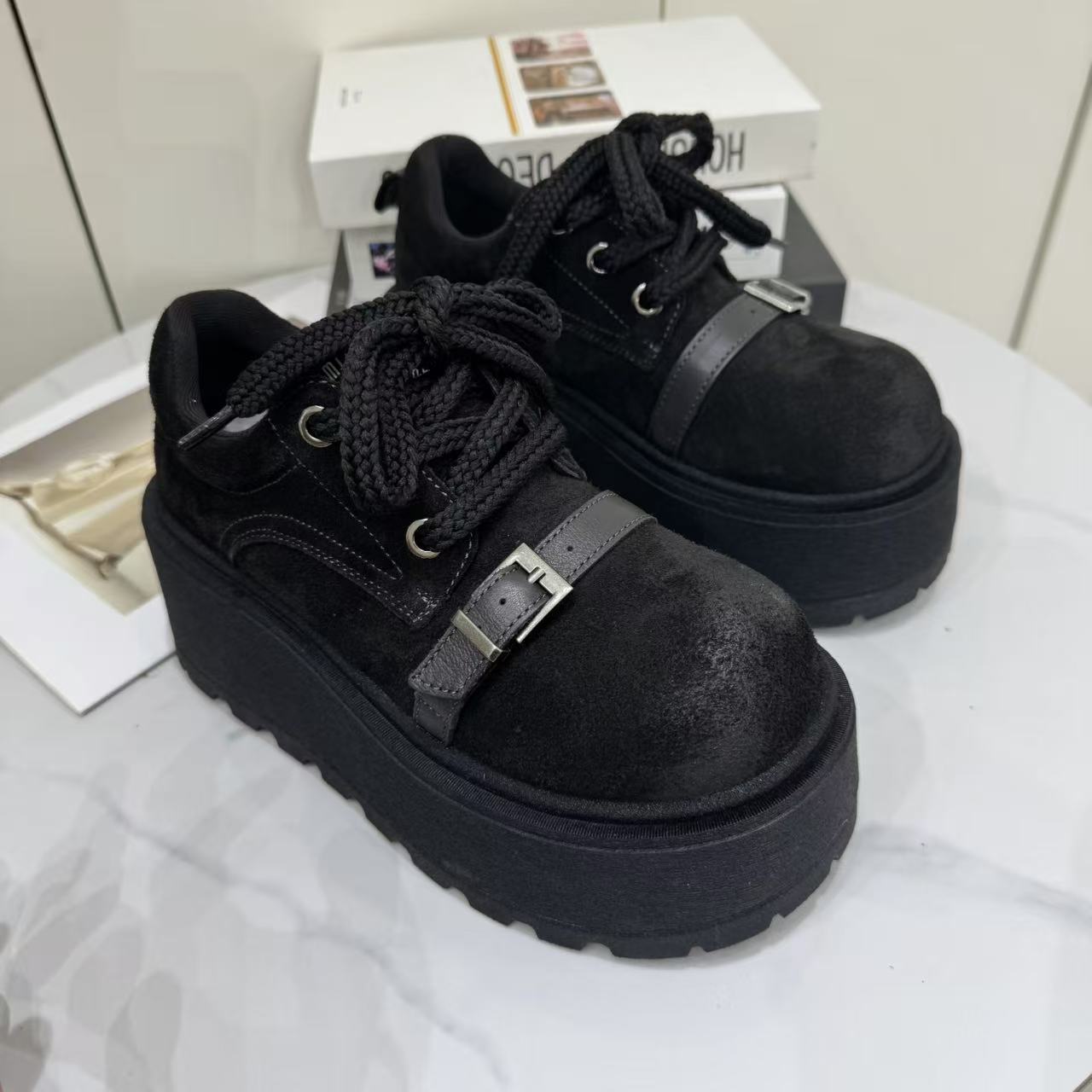 Women's Cowhide Platform Height Increasing Small Autumn Women's Sports Shoes