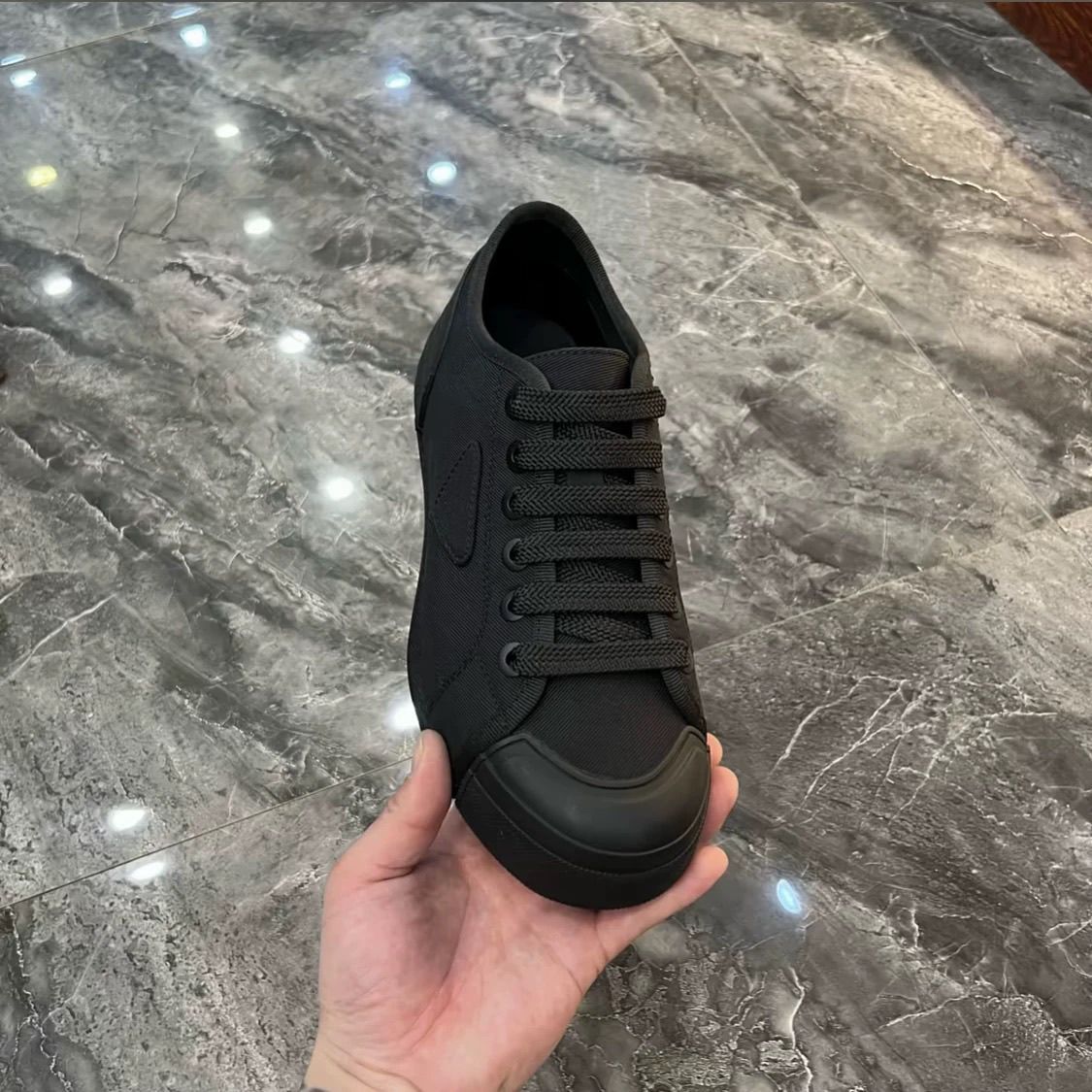 Men's Black Clown Faux Cool Business European Goods Men's Sports Shoes