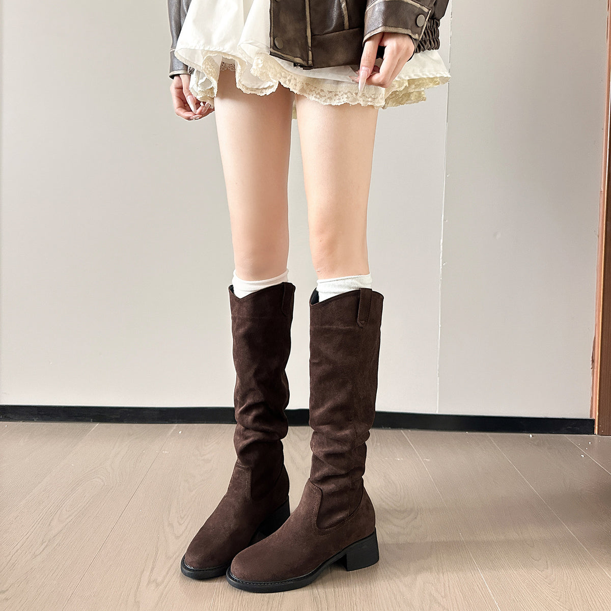 Women's Elevated Small Korean Style Simple Square Toe Temperament Women's Leather Boots