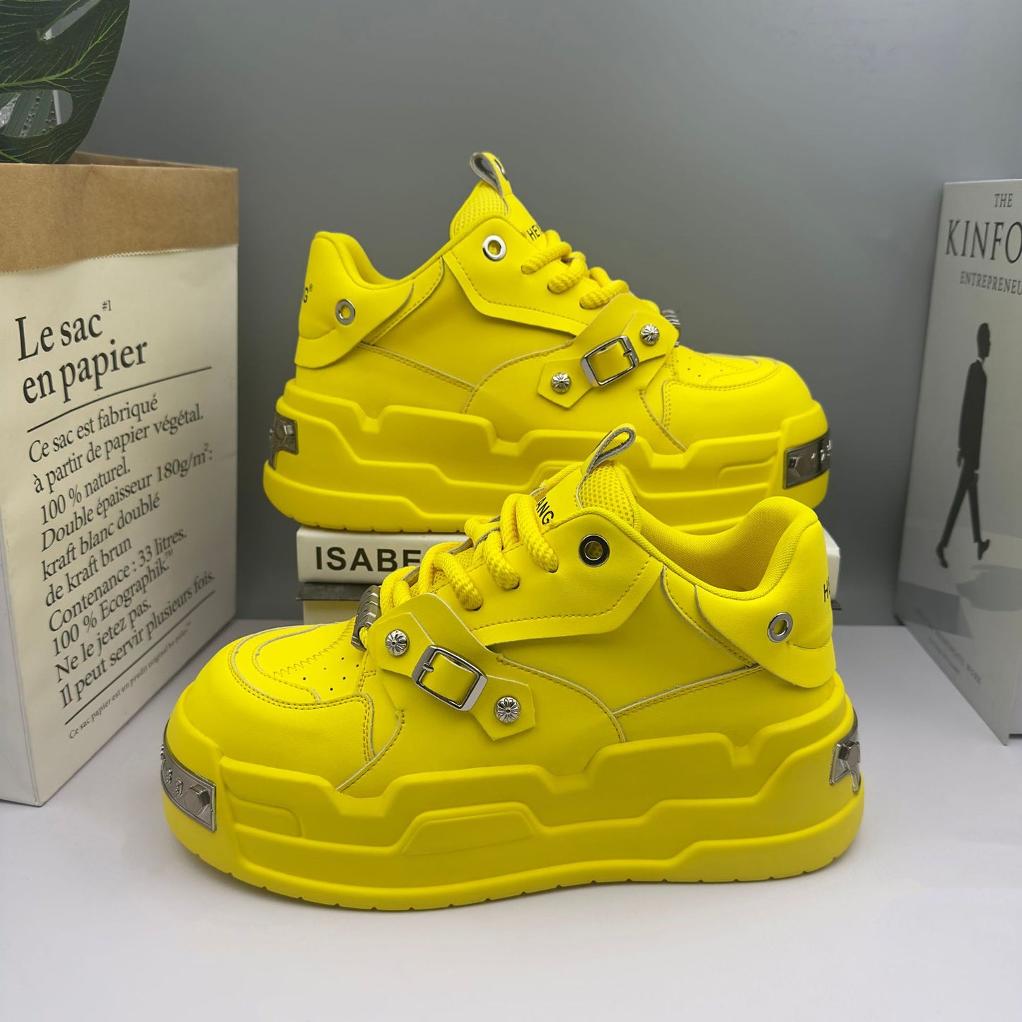 Women's & Men's Bread Thick Sole Height Increasing Fashionable White Design Couple Men's Casual Shoes