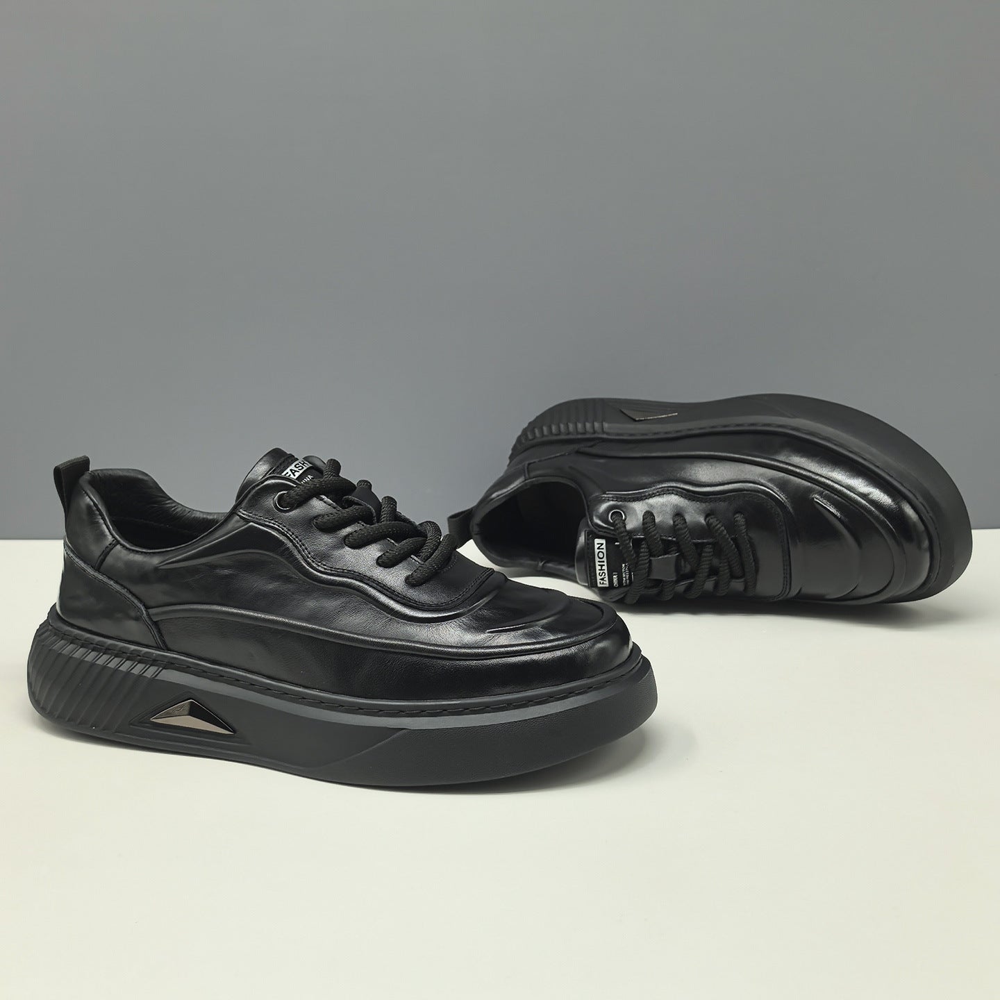 Men's Layer Cowhide Breathable Board Fashionable Genuine Men's Shoes