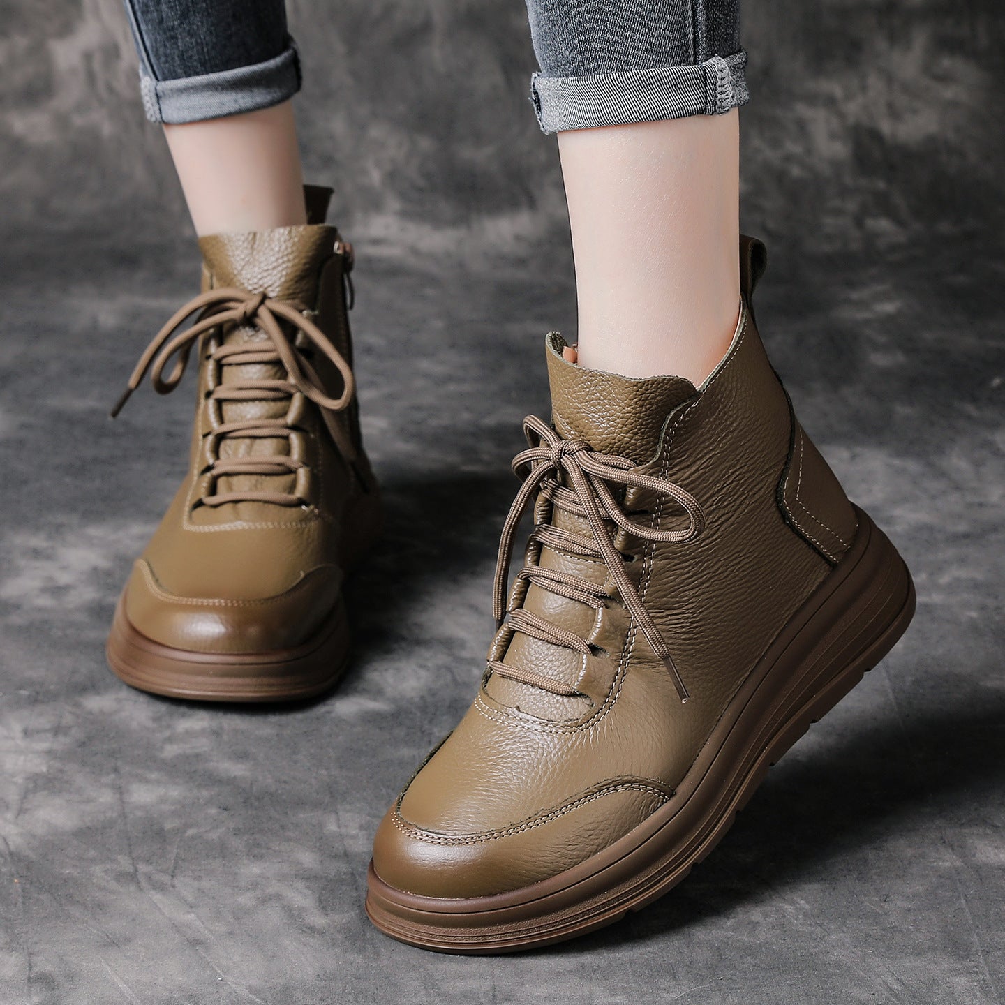 Women's Retro Lace Up Short Wedge Platform Round Head Boots