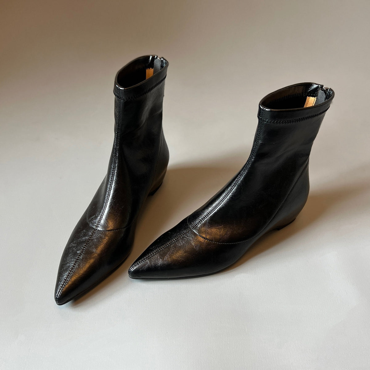 Height Increasing Insole Skinny Flat Bottom Pointed Toe Boots