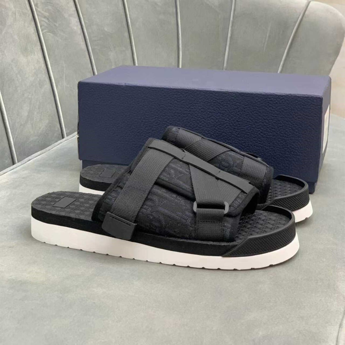 Men's Summer Outdoor Wear Beach Fashion Printed Men's Casual Shoes