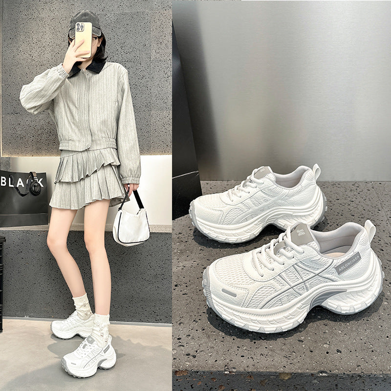 Women's Foam Suction Grinding Bottom Mesh Tire Lace Up Round Toe Women's Sports Shoes