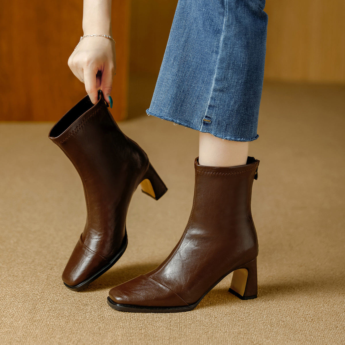Women's Square Toe High Stretch Thin With Padded Lining Simple Women's Leather Boots