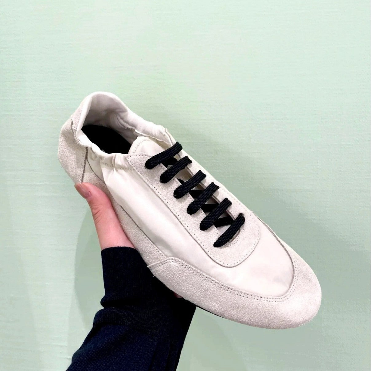 Women's & Men's Moral Training Retro Solid Color Flat Round Toe Sports Casual Shoes