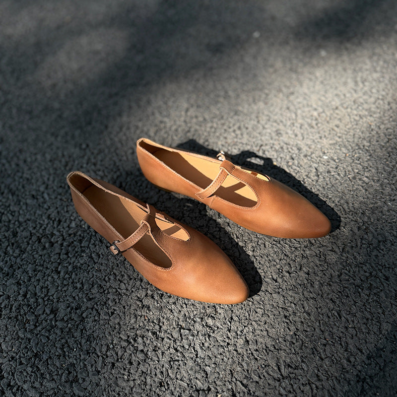 Women's Pointed Flat Buckle Mori Style Retro Solid Color Women's Casual Shoes