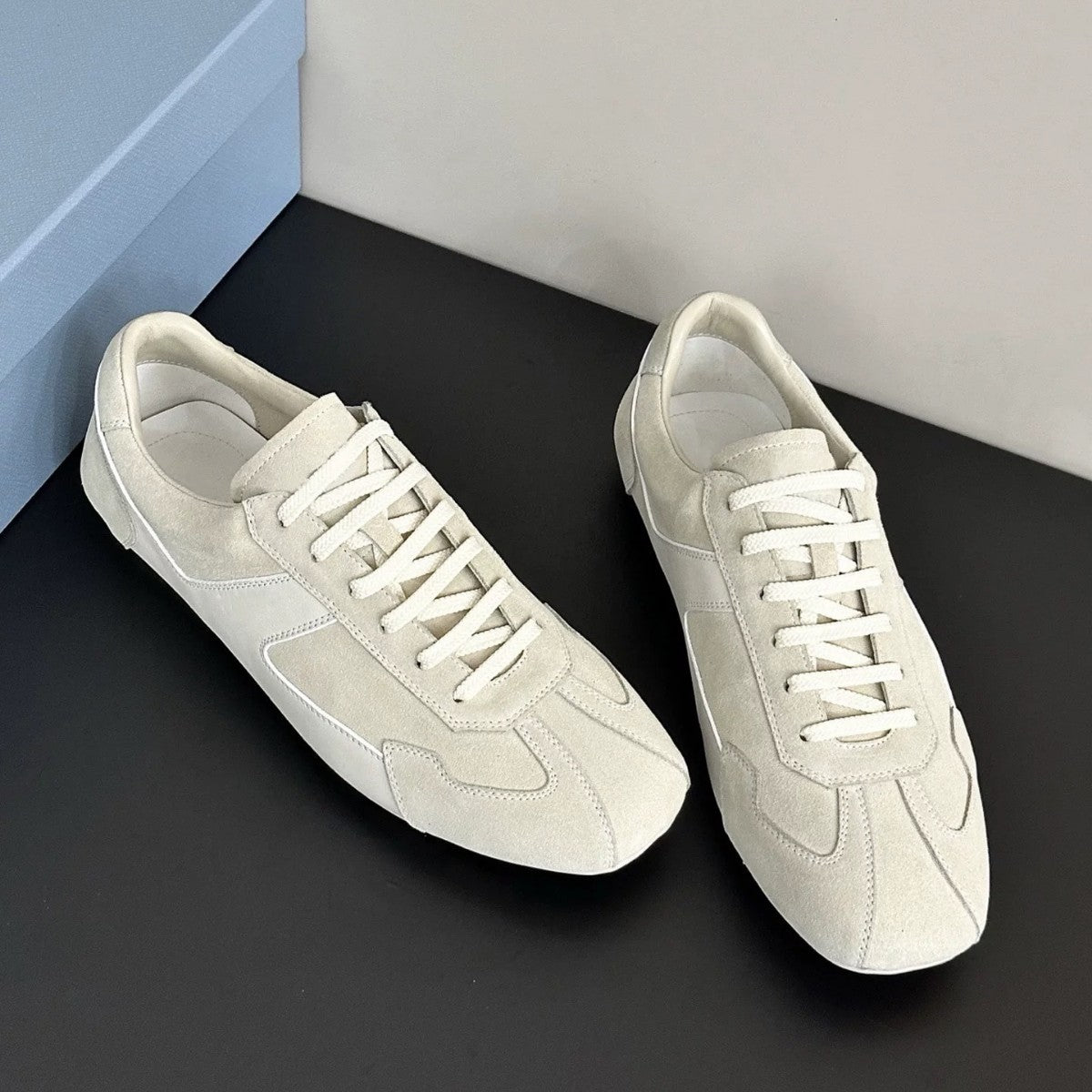 Women's & Men's Early Spring Flat German Training Round Toe Retro Sports Casual Shoes