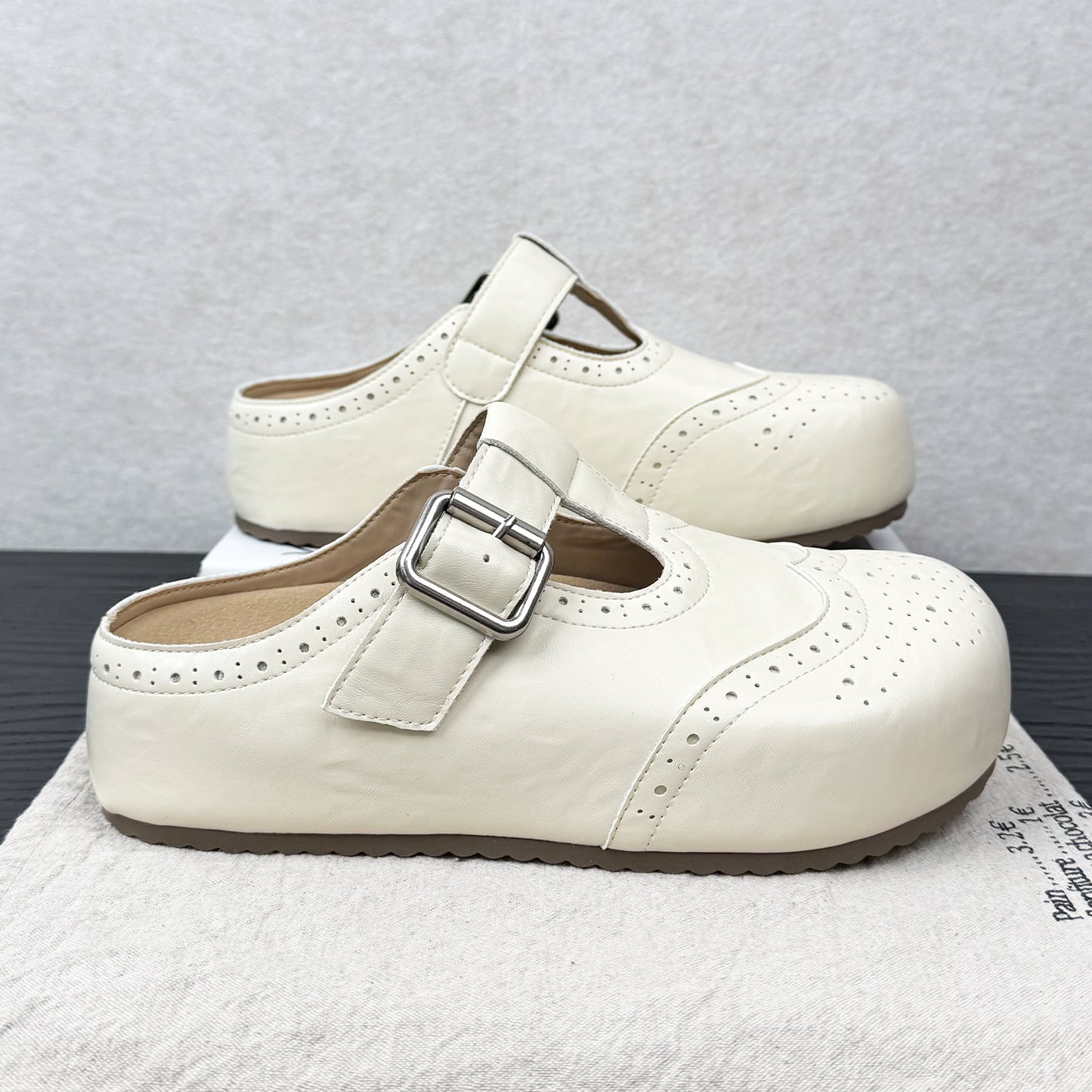 Women's Easy Matching Thick Bottom Toe Cap For Frosted Soft Women's Casual Shoes