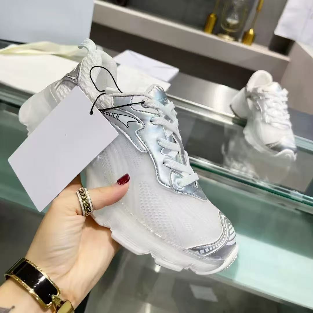 Women's Pair Version Color Matching Mesh Breathable Increased Women's Casual Shoes