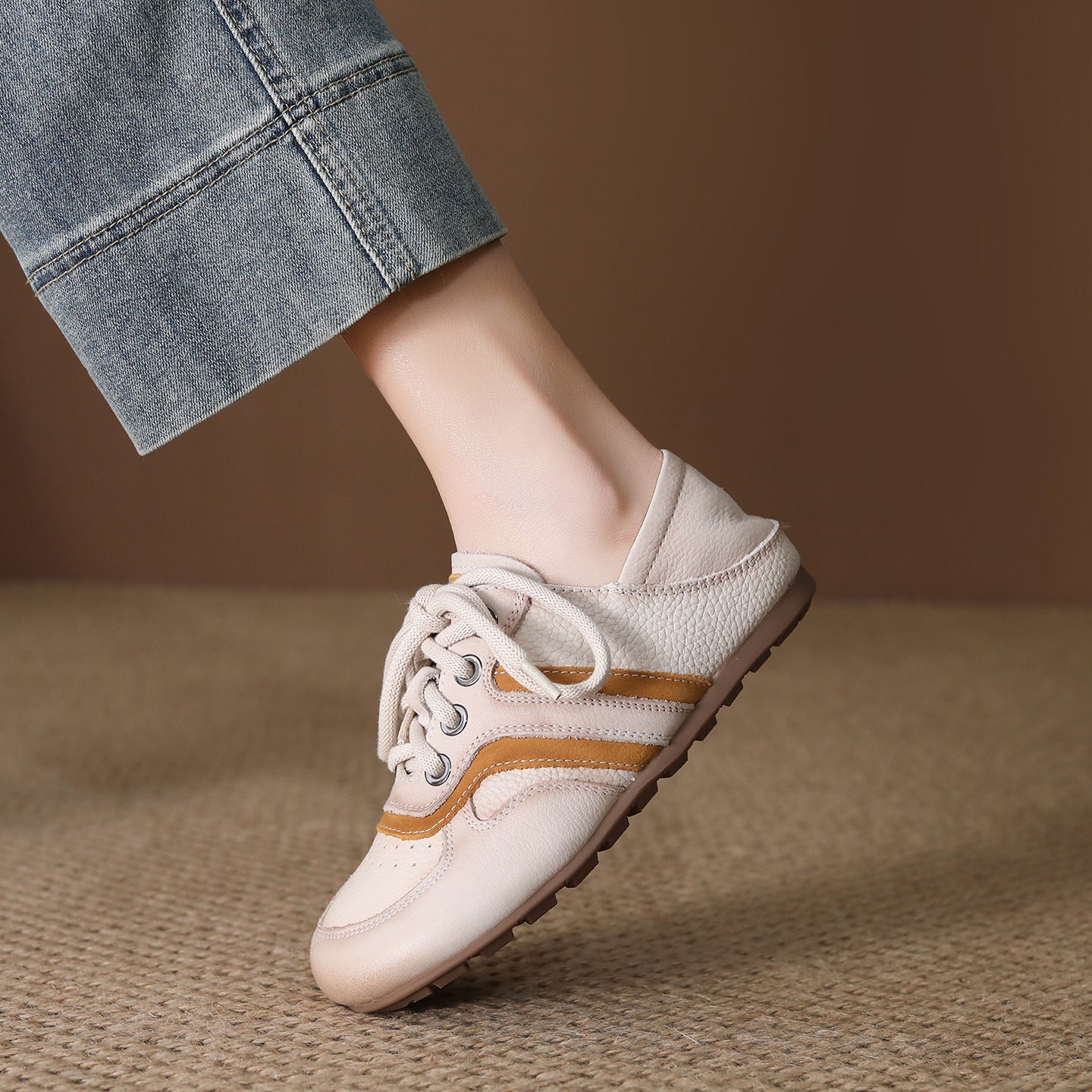 Women's Layer Cowhide Spring Round Toe Flat Bottom Comfort Not Tired Women's Casual Shoes
