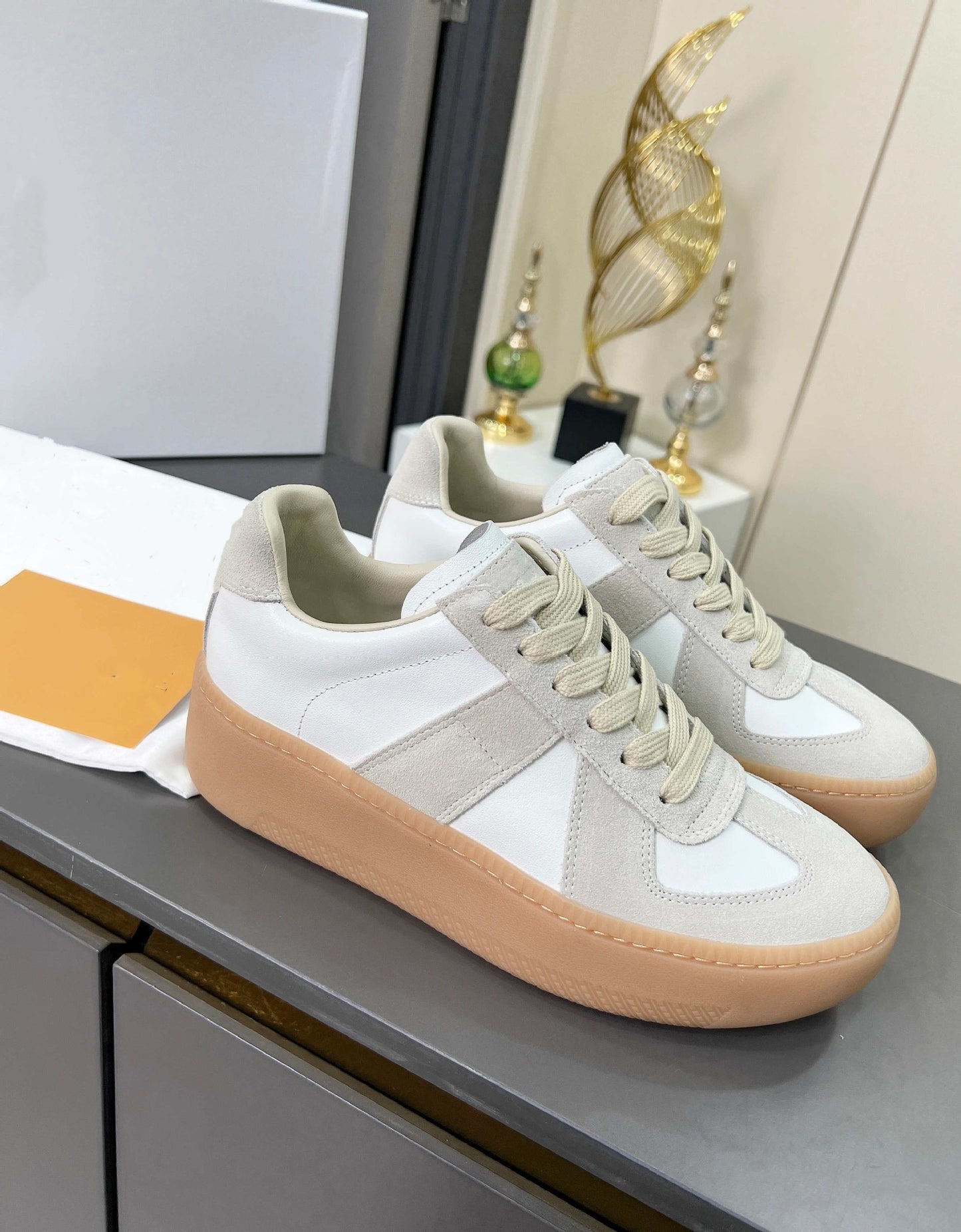 Women's Autumn Training Lightweight Breathable Increased Platform Sports Casual Shoes