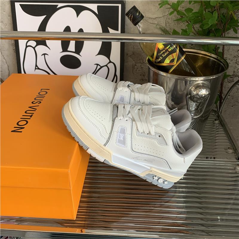 Men's Couple Large Size Soft Sole Lightweight Fashionable Breathable Women's Casual Shoes