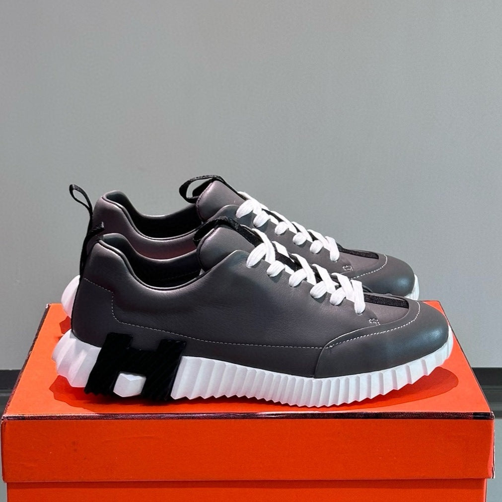 Embroidered Trendy Light Luxury Breathable Travel Men's Sports Shoes