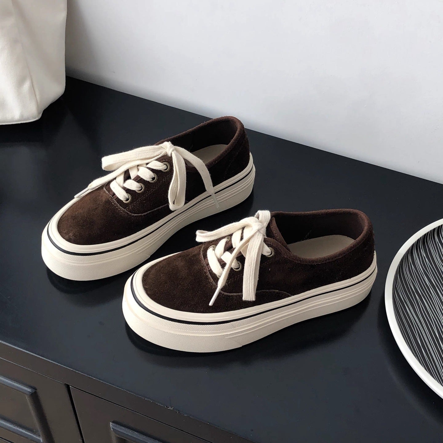 Women's Layer Cowhide Reverse Made Board Thick Bottom Korean Sneakers