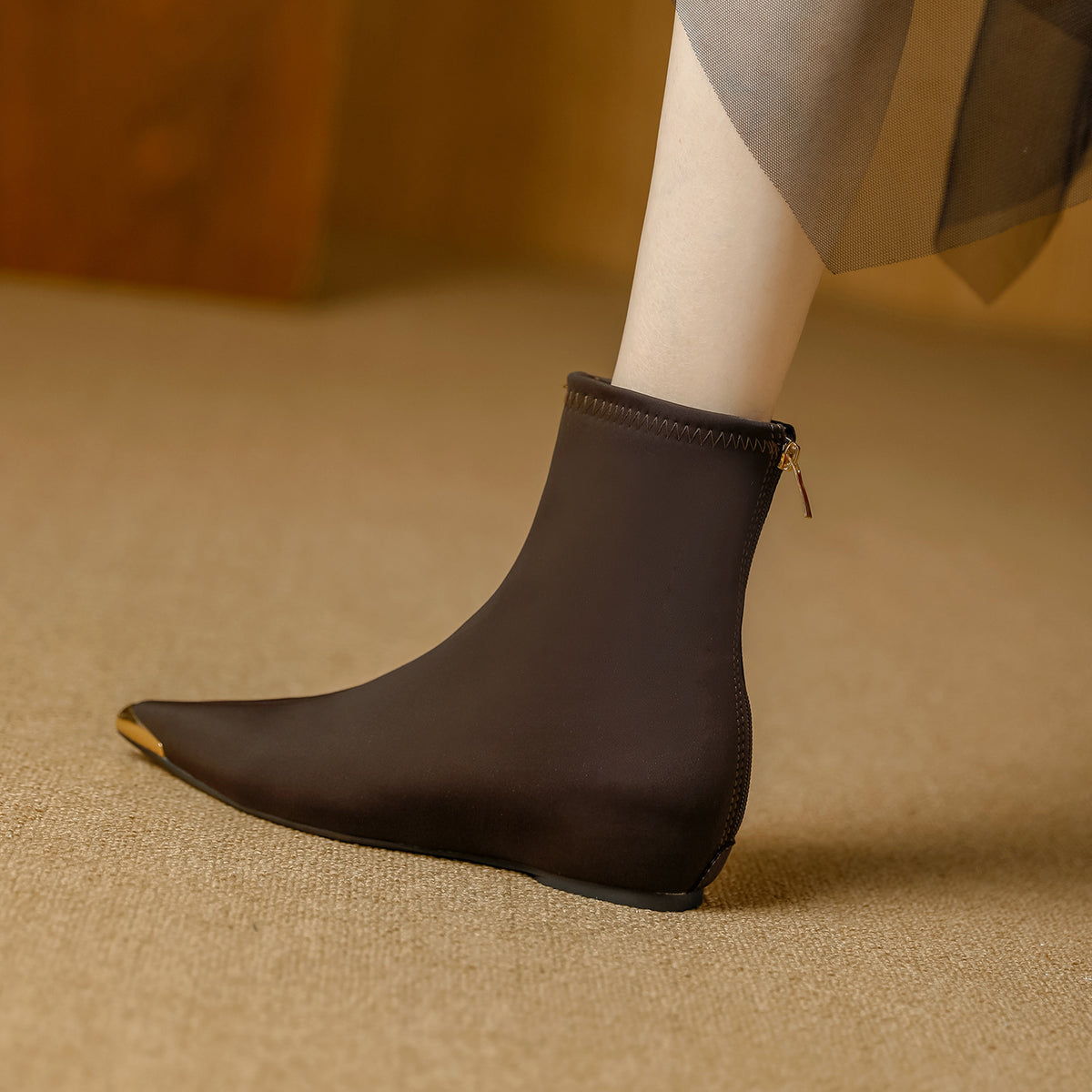 Height Increasing Female Metal Pointed Toe Stretch Thin Women's Leather Boots