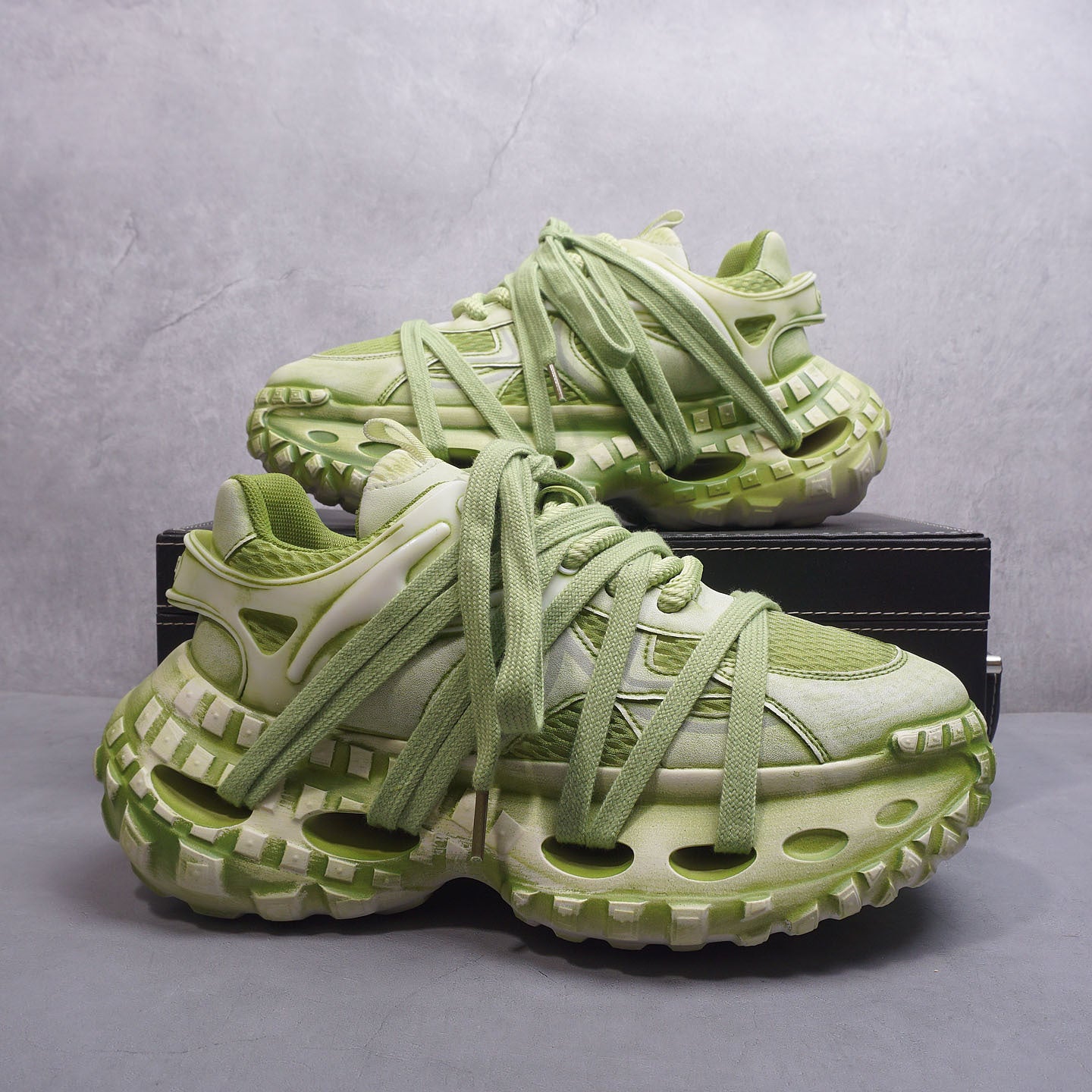 Men's Super Hot Dad Fashion Niche Platform Inner Men's Sports Shoes