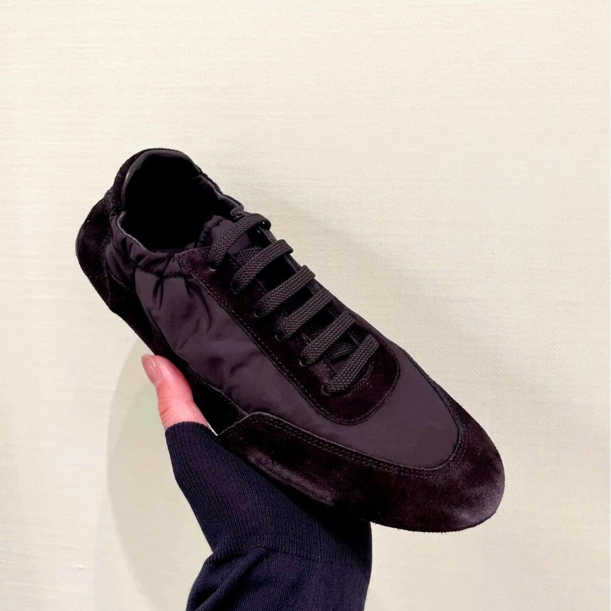 Women's & Men's Moral Training Retro Solid Color Flat Round Toe Sports Casual Shoes