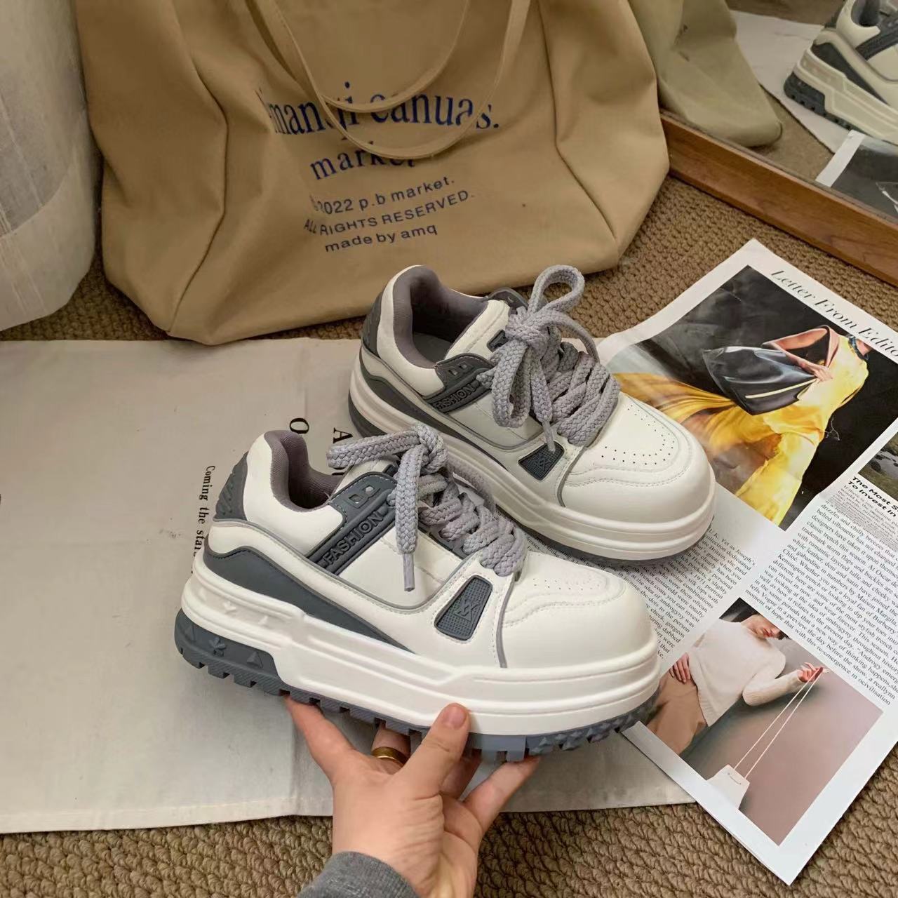 Women's Little Chubby V Home White Platform Height Increasing Four Sports Casual Shoes
