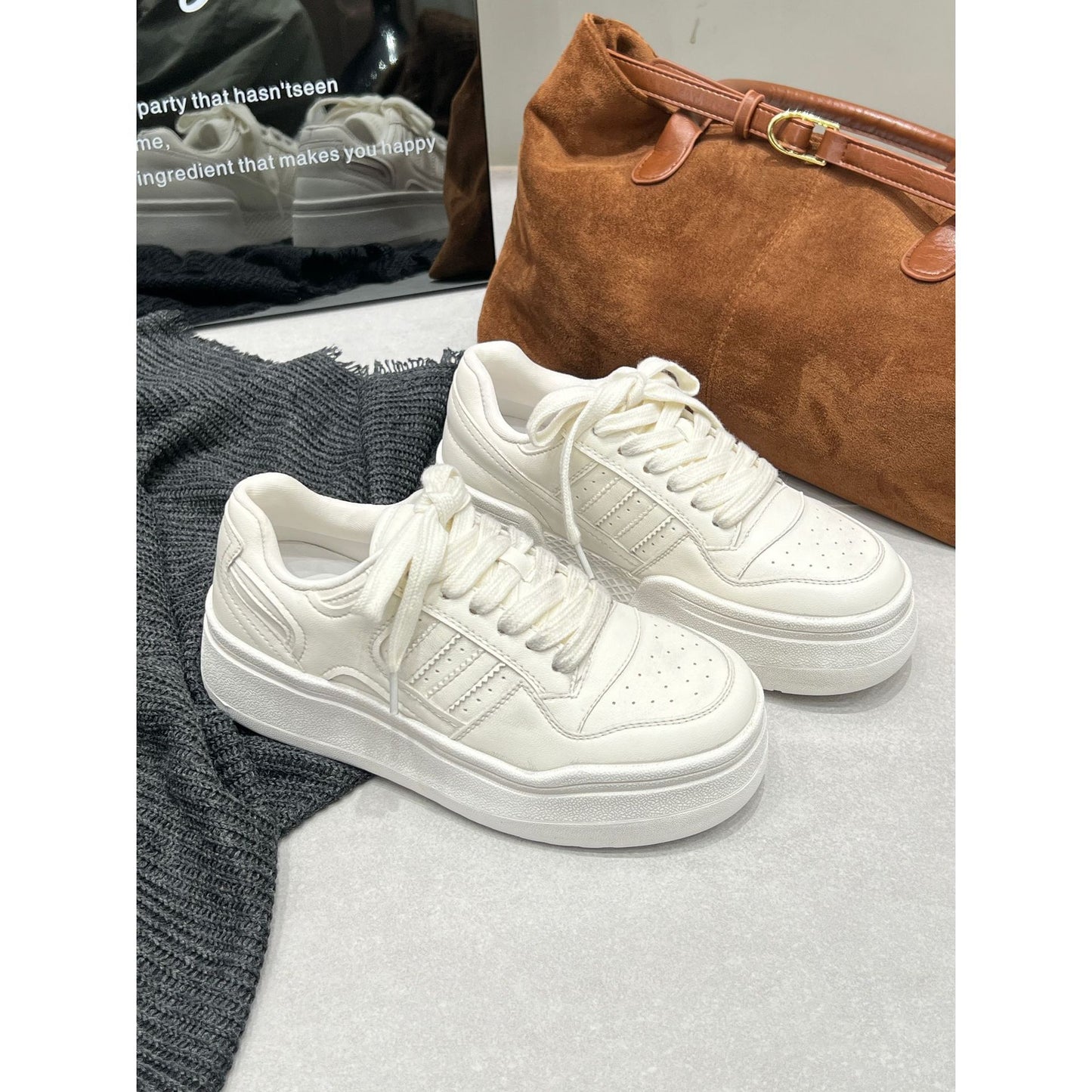 Women's Autumn Thick Bottom Style Bread Skateboard Sneakers