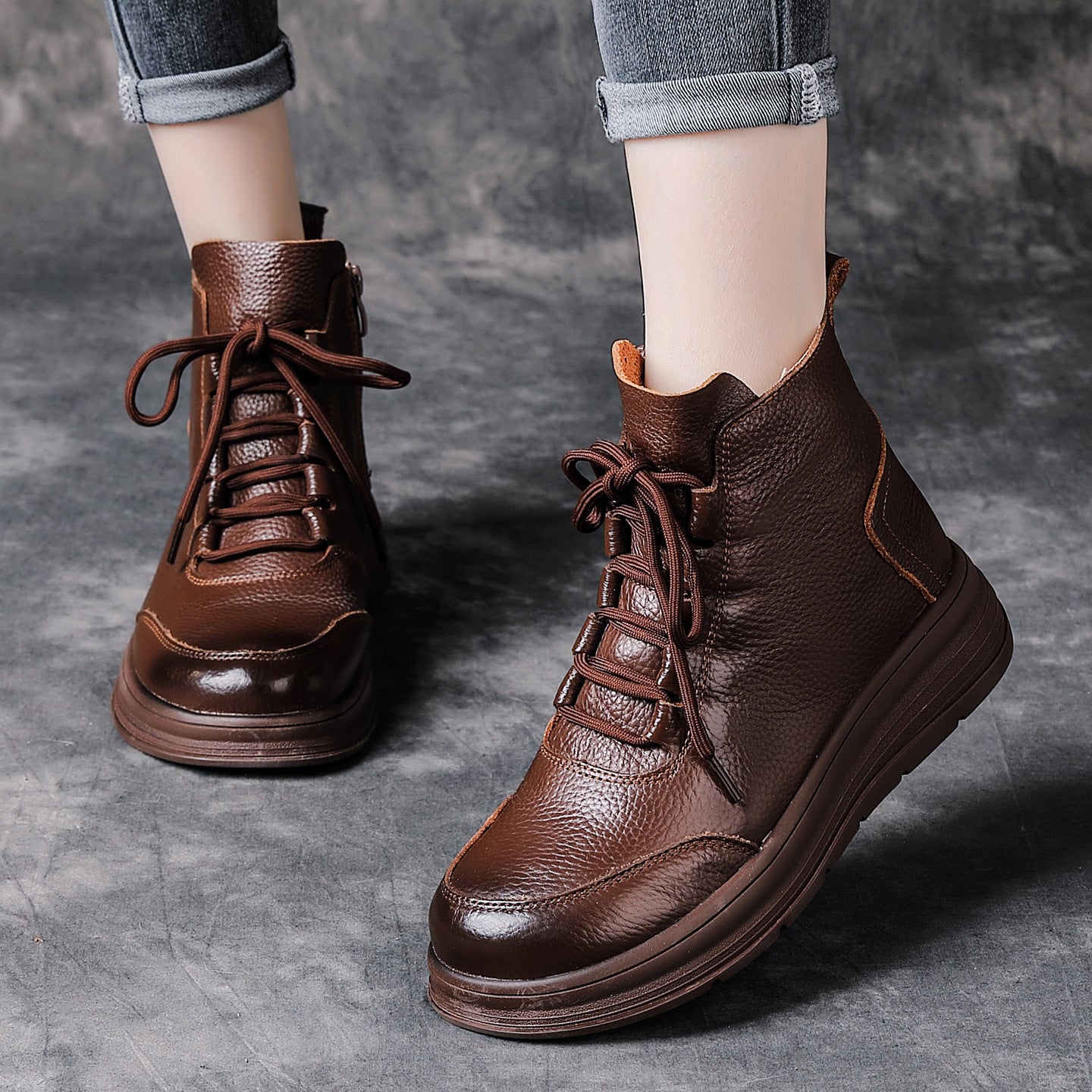 Women's Retro Lace Up Short Wedge Platform Round Head Boots