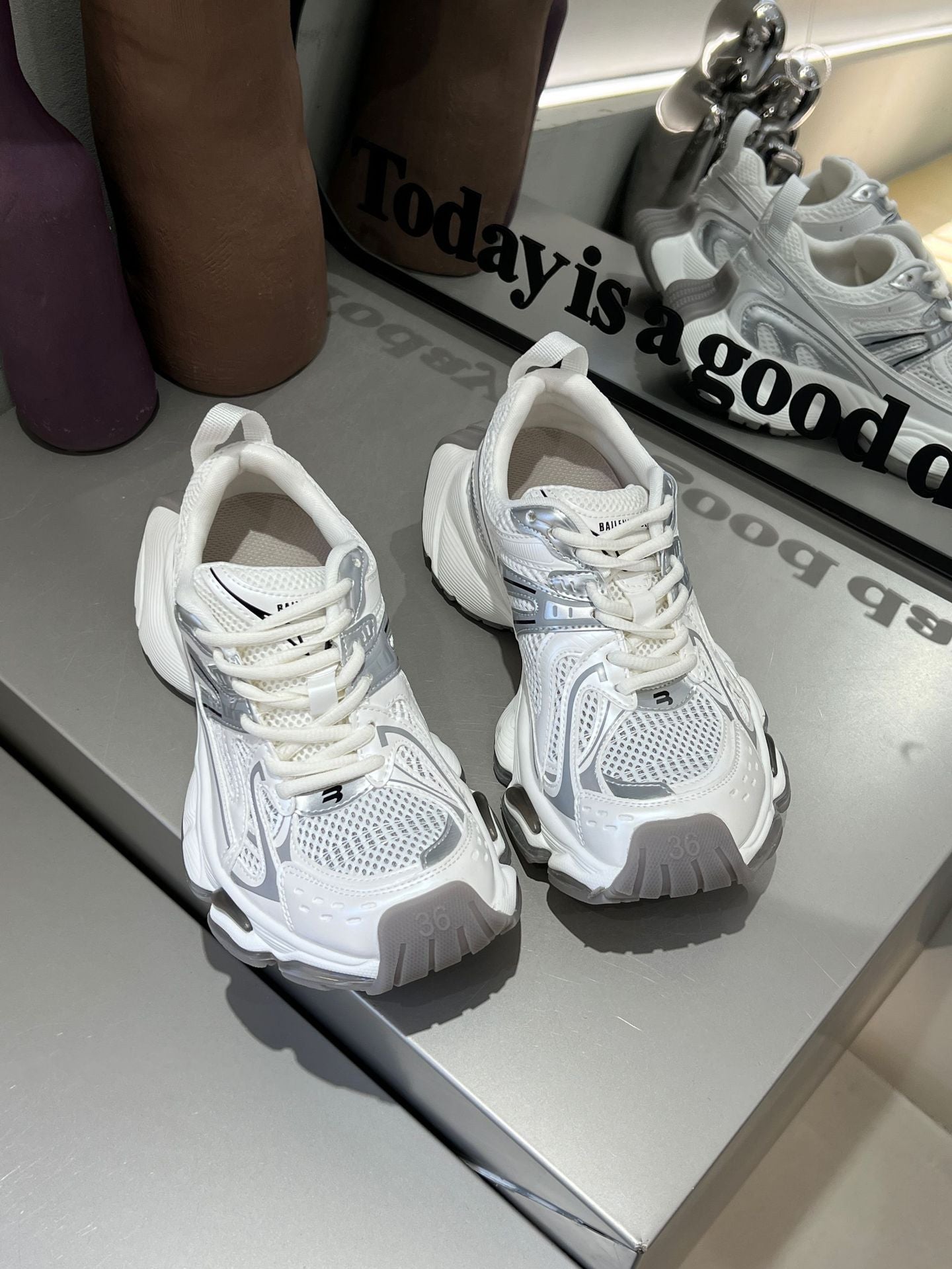 Women's Spring Retro Easy Matching Lightweight Soft Sole Sports Casual Shoes