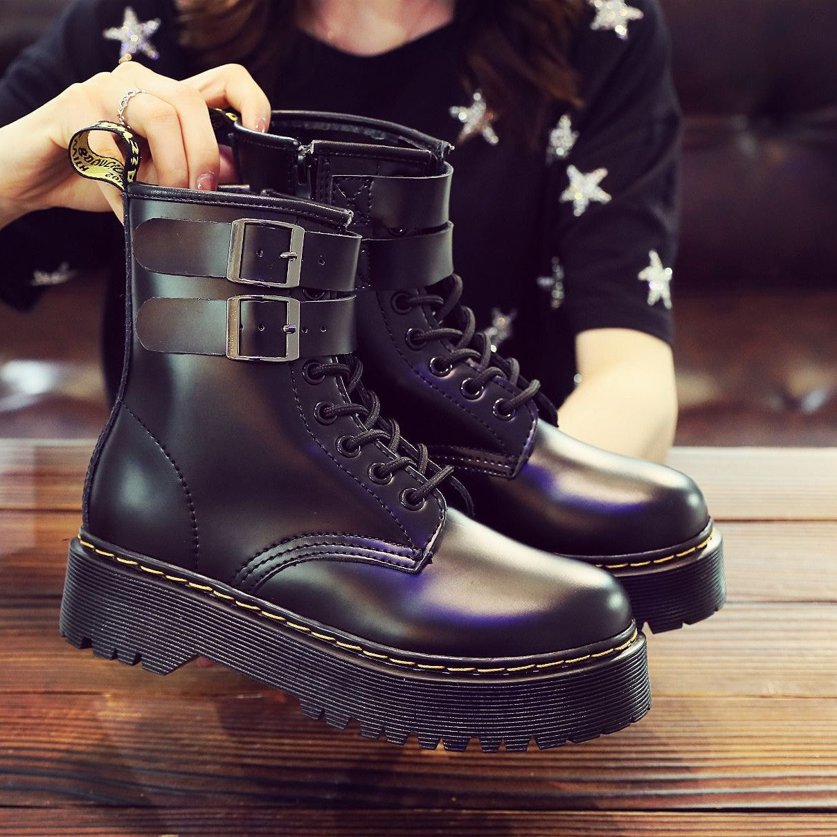 Women's Double Buckle Thick Bottom Martin Side Zipper Hasp Ankle Women's Leather Boots