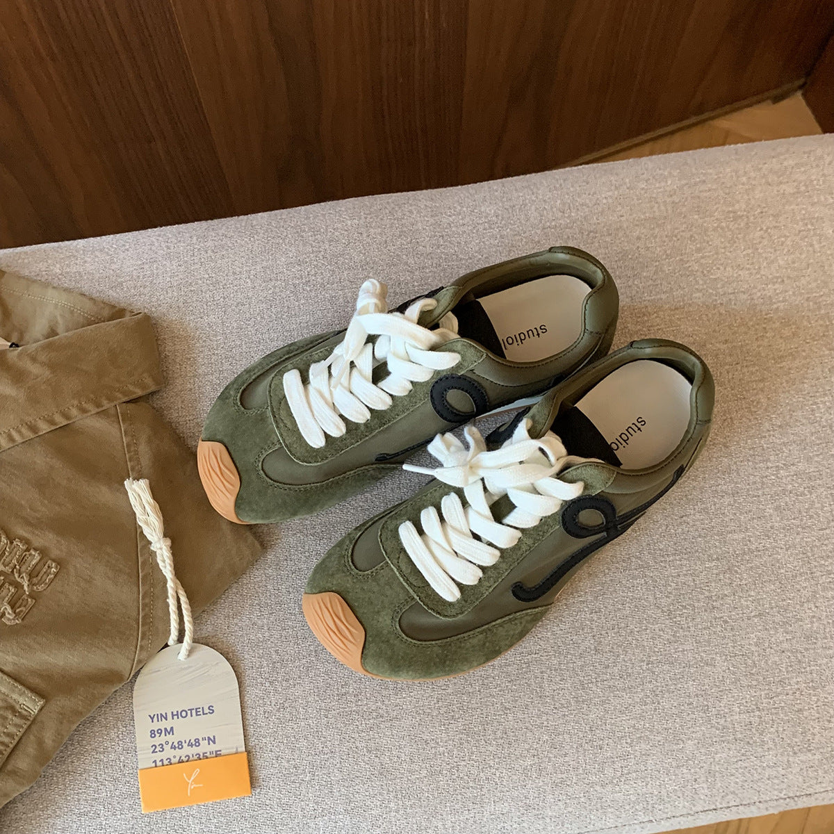 Women's Small Head Tilt Height Increasing Insole Platform German Women's Sports Shoes