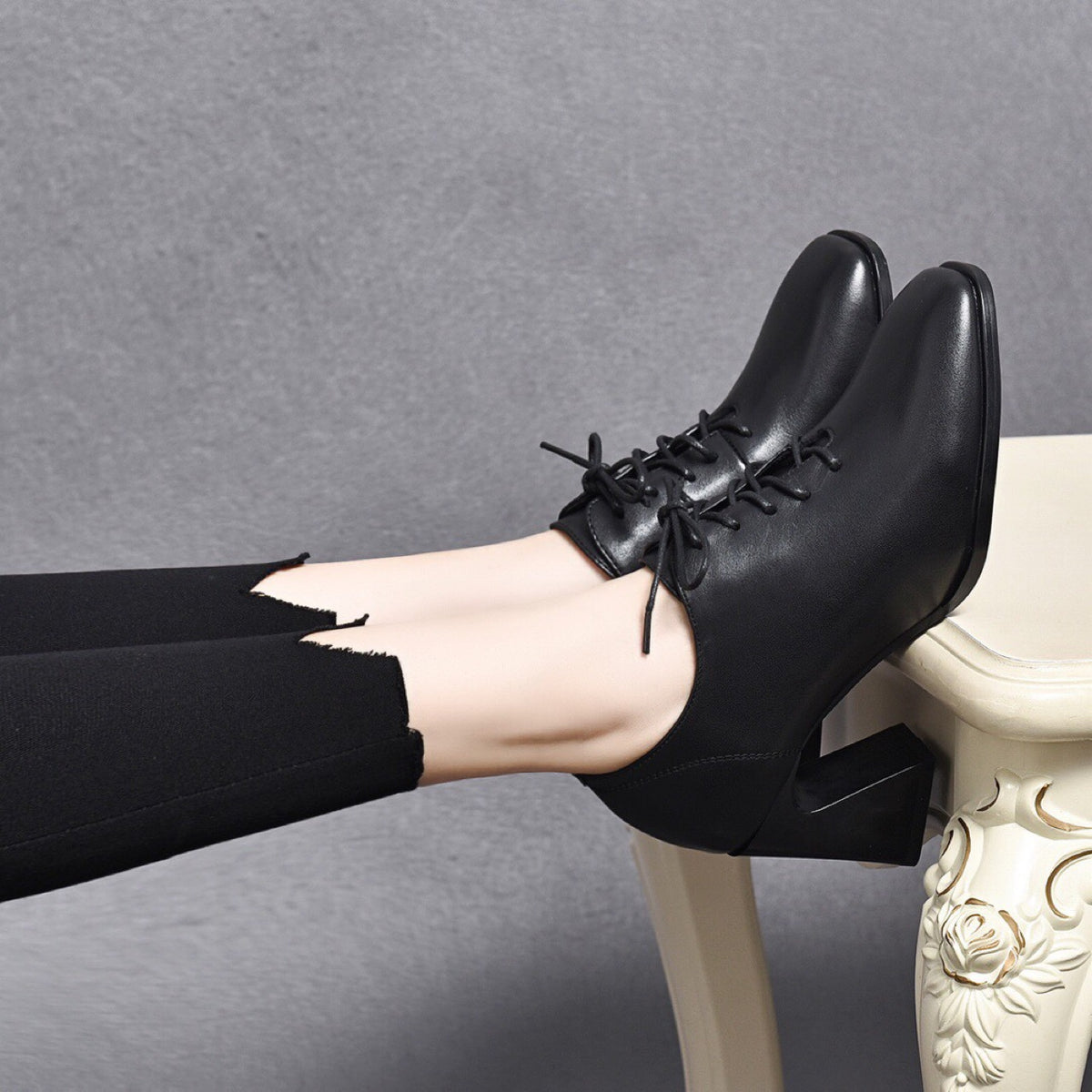 Women's Black Professional Square Toe Laces Mid Deep Women's Fashion Shoes