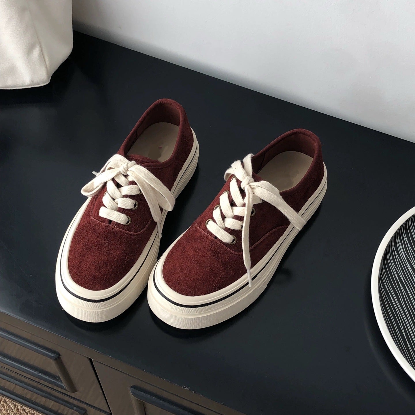 Women's Layer Cowhide Reverse Made Board Thick Bottom Korean Sneakers