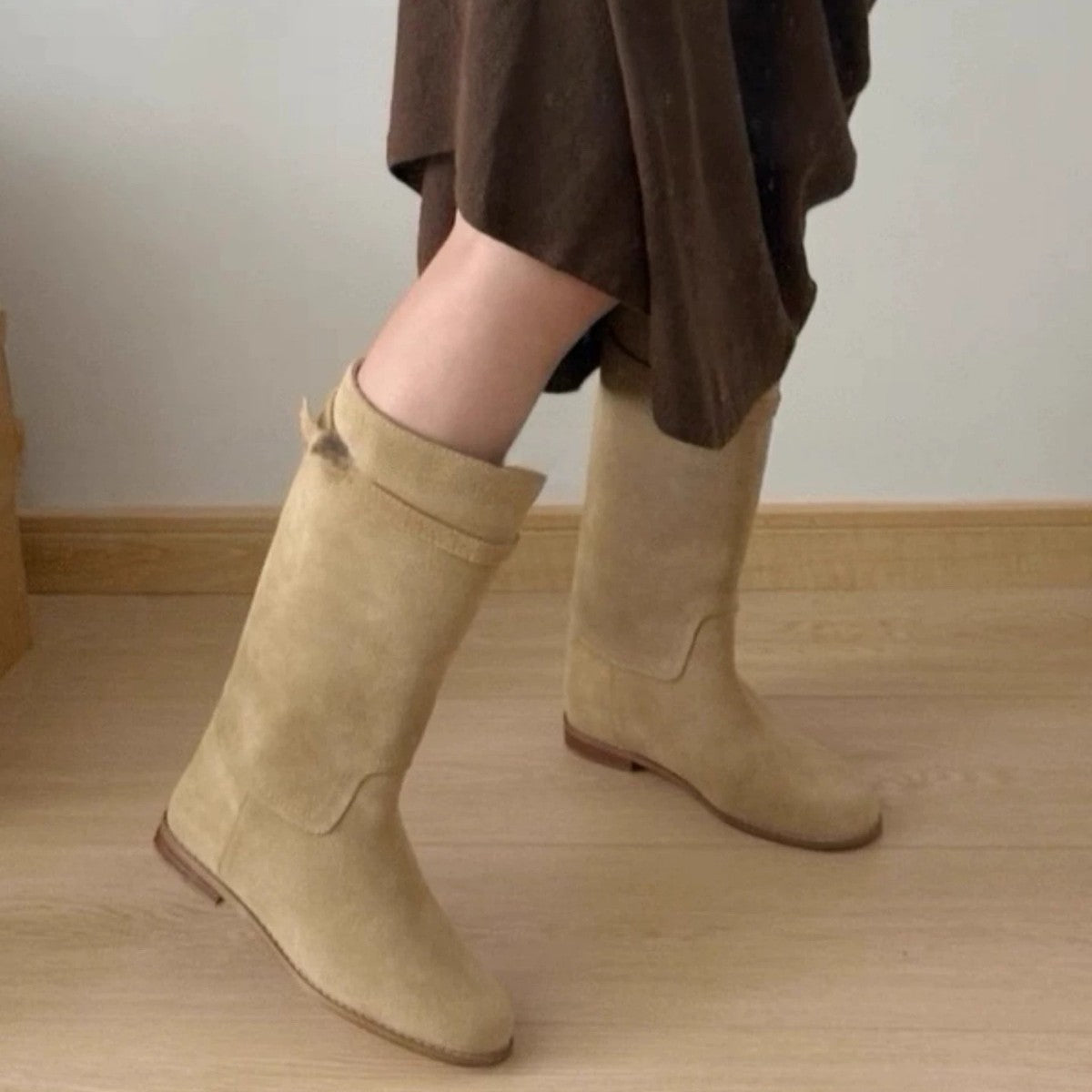 Women's Cowhide Version Round Head Chunky Wide Tube Western Women's Leather Boots