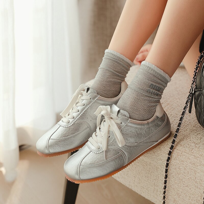 Women's Retro Linen German Training Lace Up Flat Women's Sports Shoes