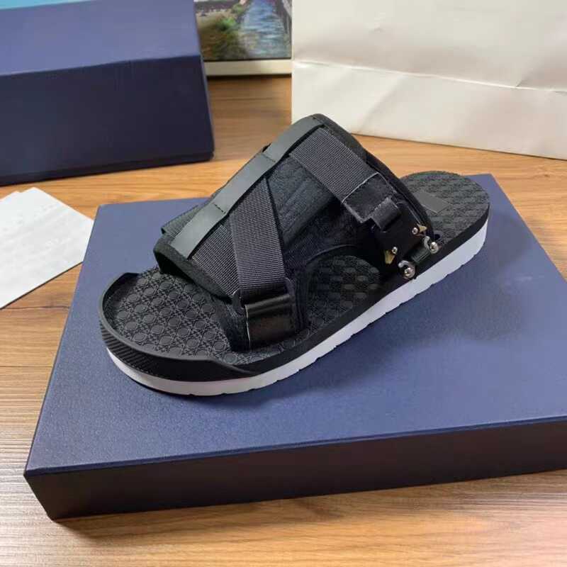 Men's Summer Outdoor Wear Beach Fashion Printed Men's Casual Shoes