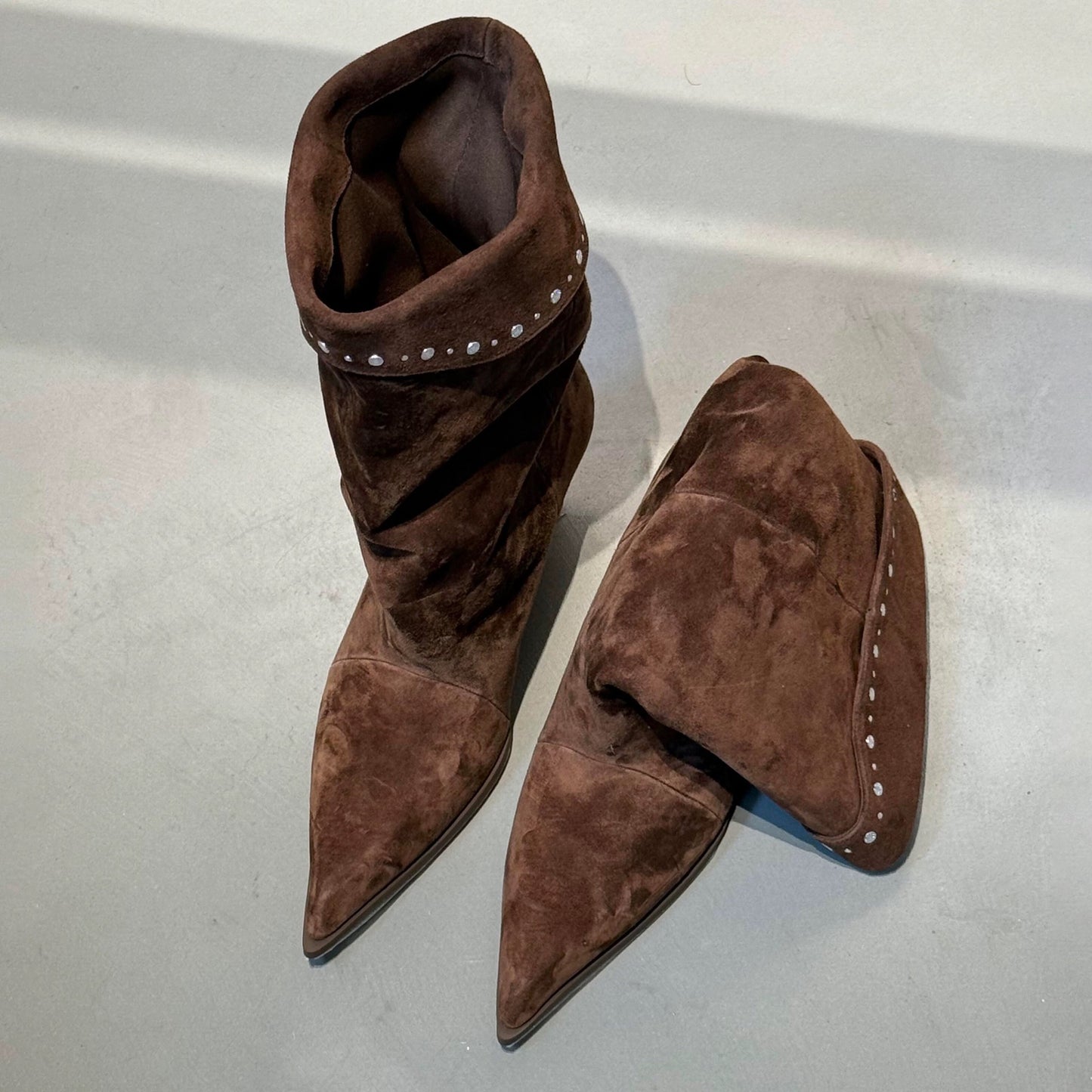 Rivet Suede Wedge Pointed Toe Skinny Western Cowboy Female Heels